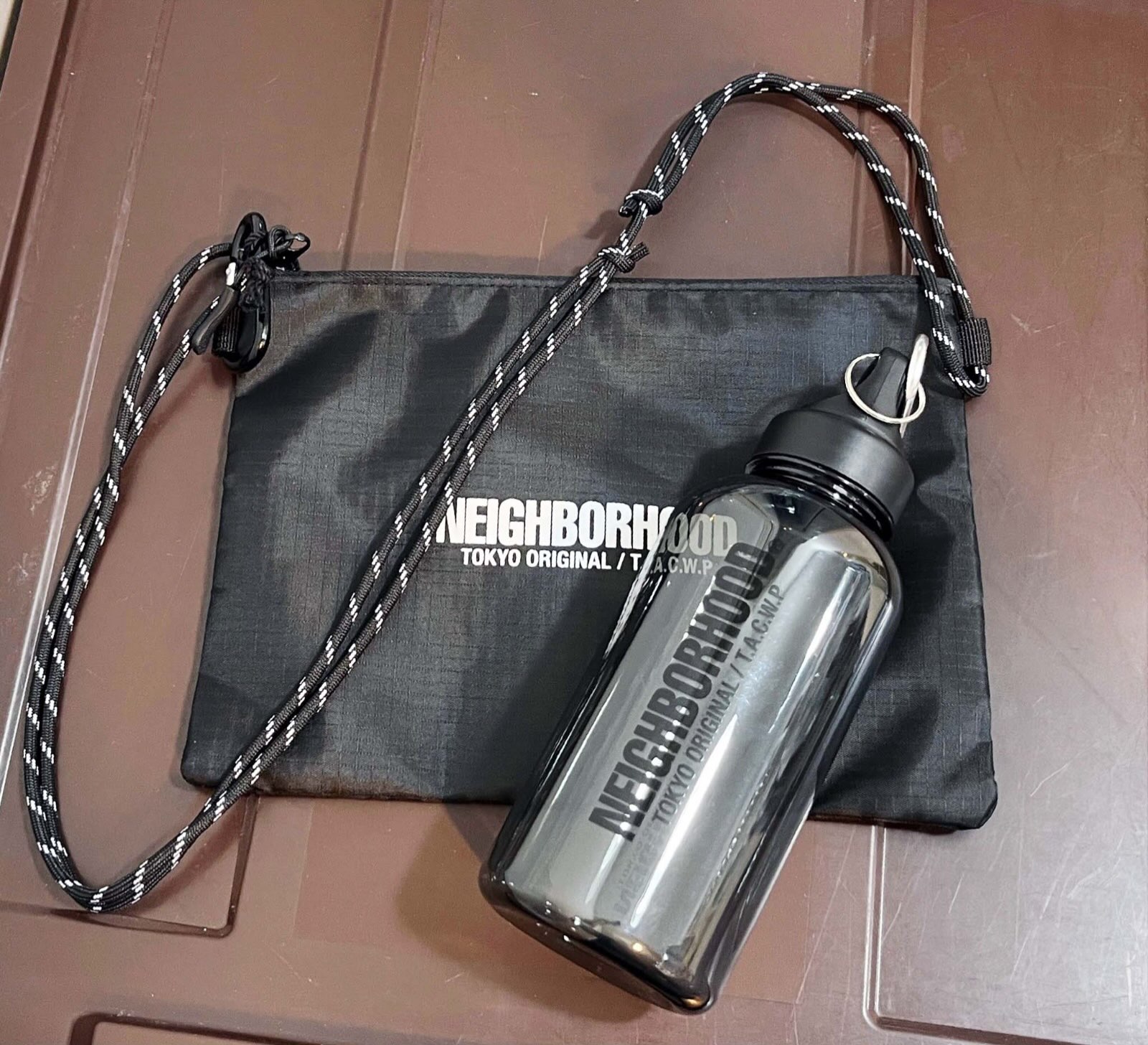 Neighborhood Tokyo Original shoulder bag and water bottle