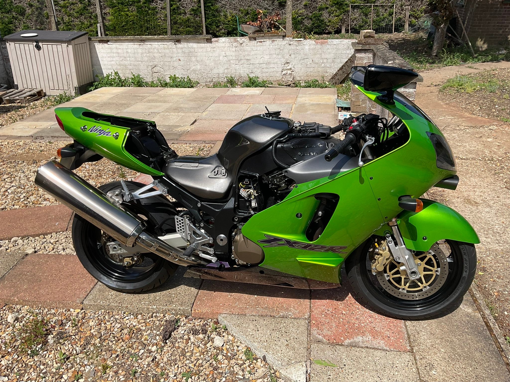 kawasaki zx12r 2000-2006 parts group | Facebook