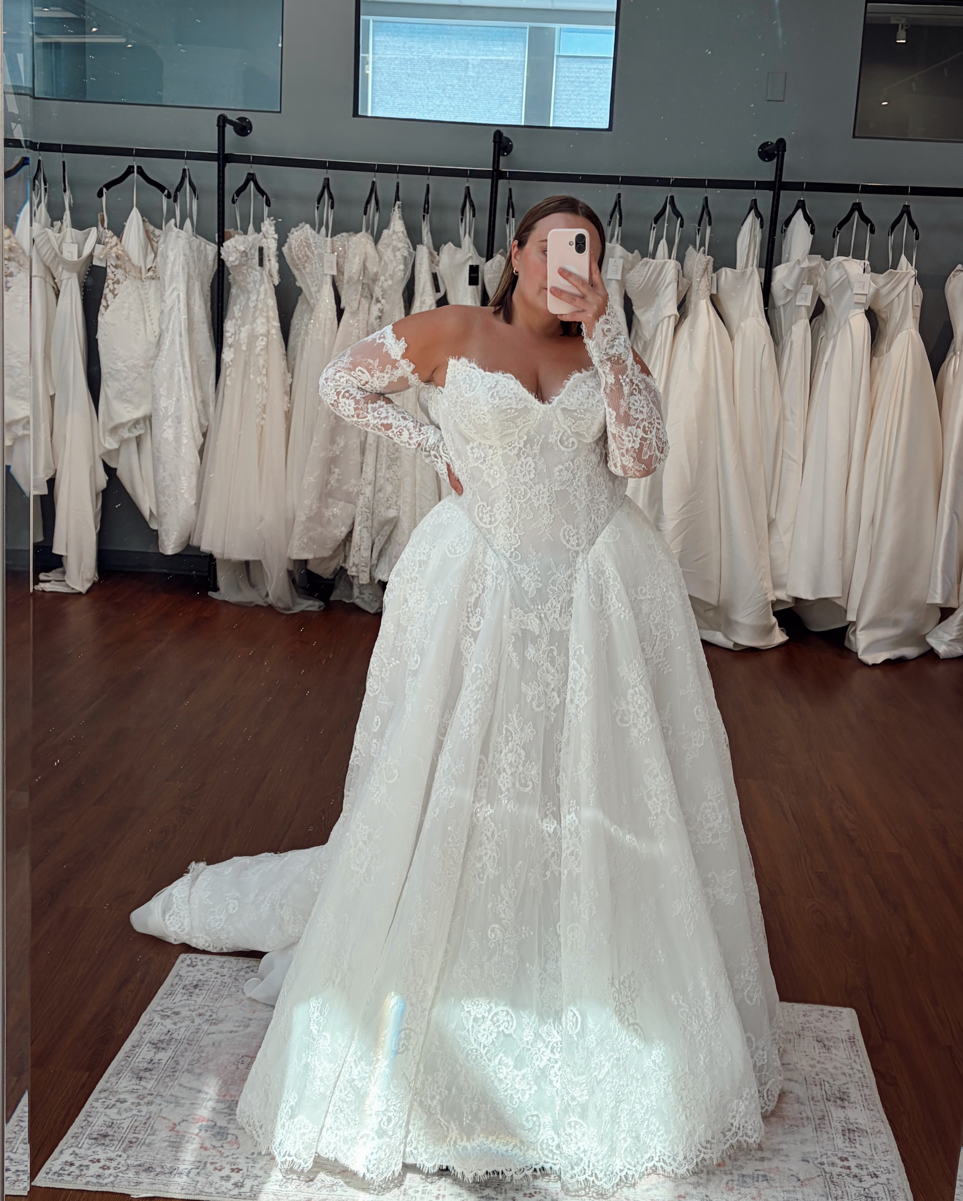 vows bridal dresses Dress to Impress Hoodie Taille:S Color Name:Finnian Anniversary vow renewal dresses