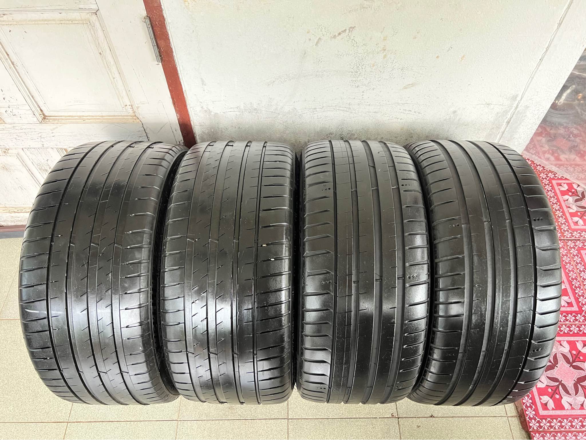 ยางมิชลินps4 ps5 235/40 ขอบ18
