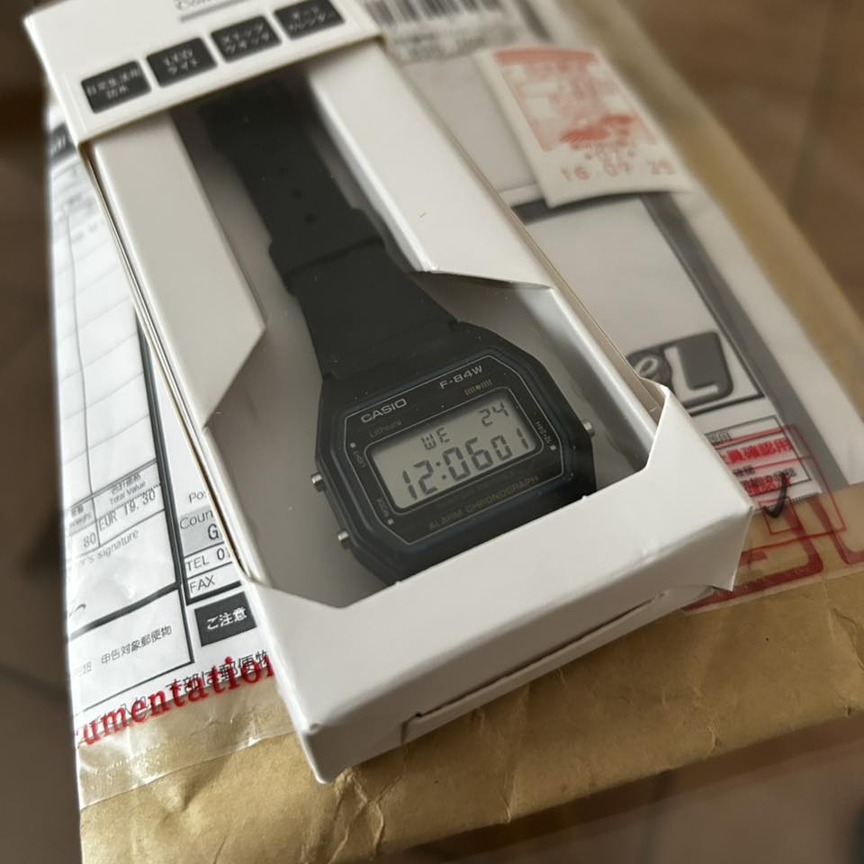 Montre Casio F-84W Vintage 1985 - Module 587, Fabriquée Au Japon