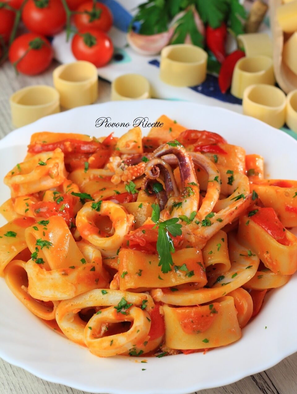 Piovono Ricette - La calamarata è un primo piatto tipico... | Facebook