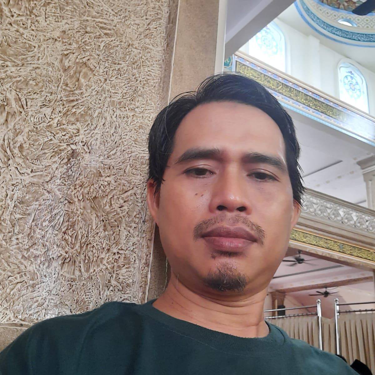 Azhar Cek Den