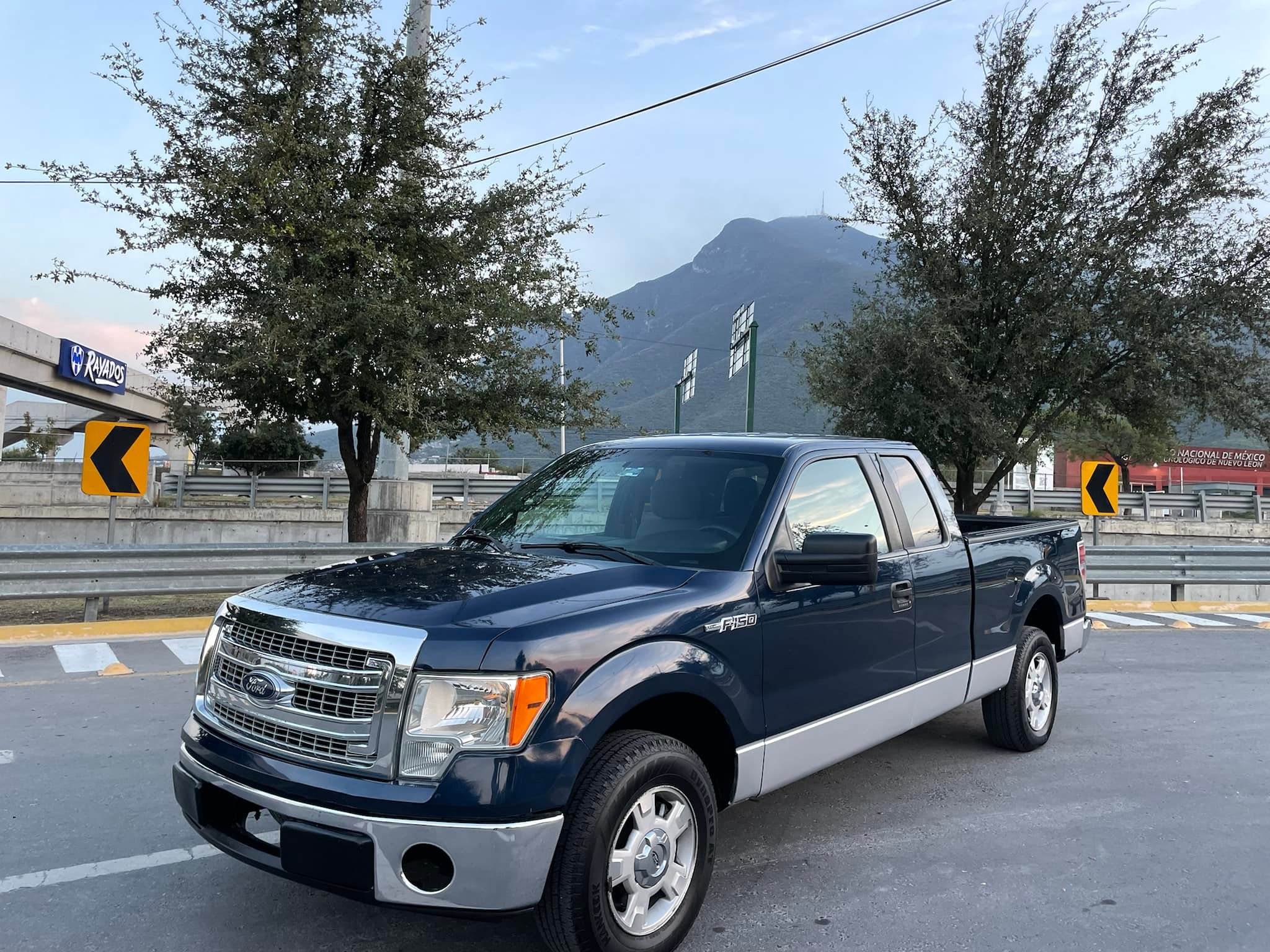 Rodgar Trucks - Ford xlt 2014 🛠Cab y media 🛠 ⚙️6 cil...