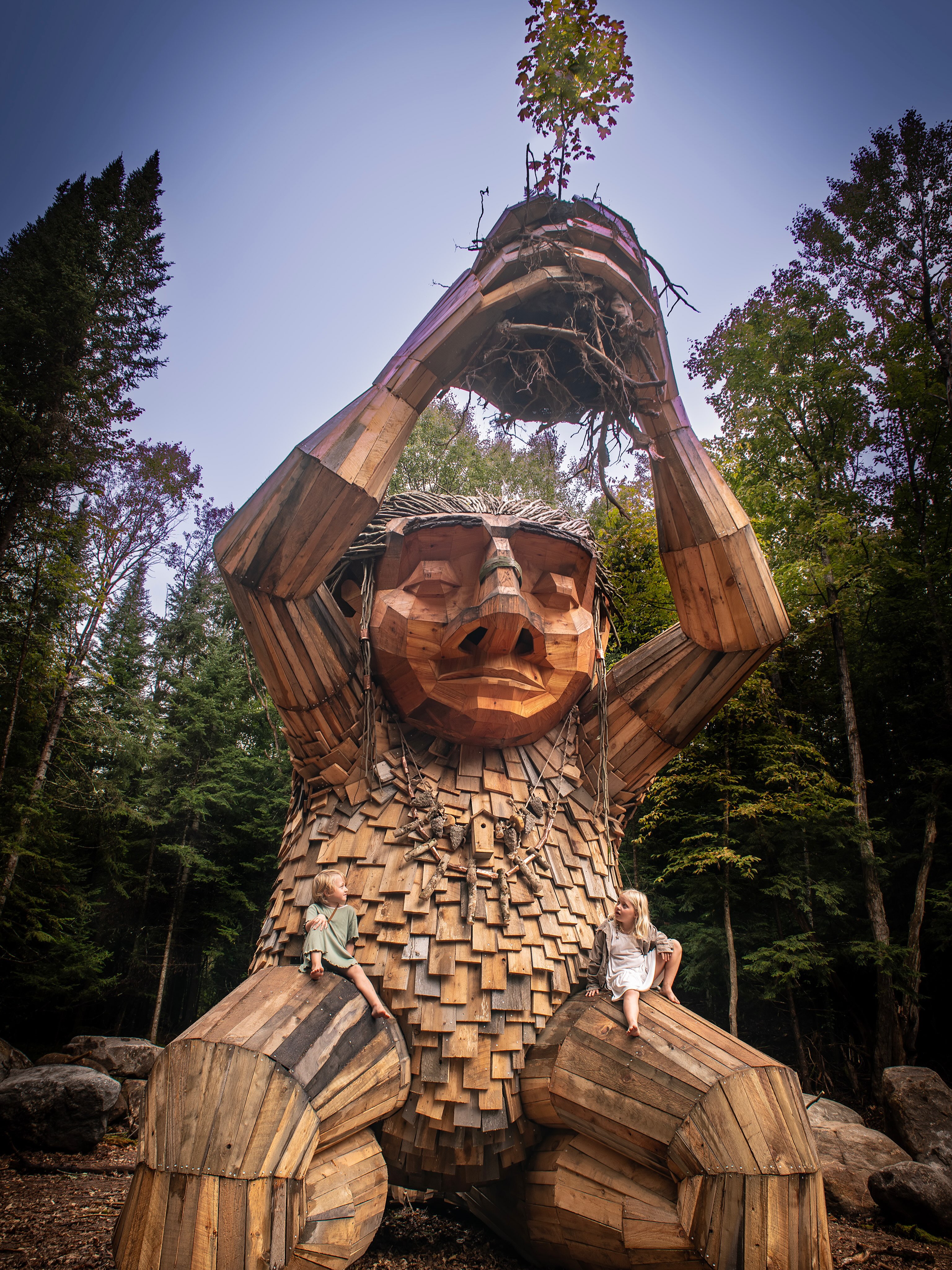 tambosmachineオリジナルオブジェ The Wild Center's newest giant is here to stay. Created by Danish