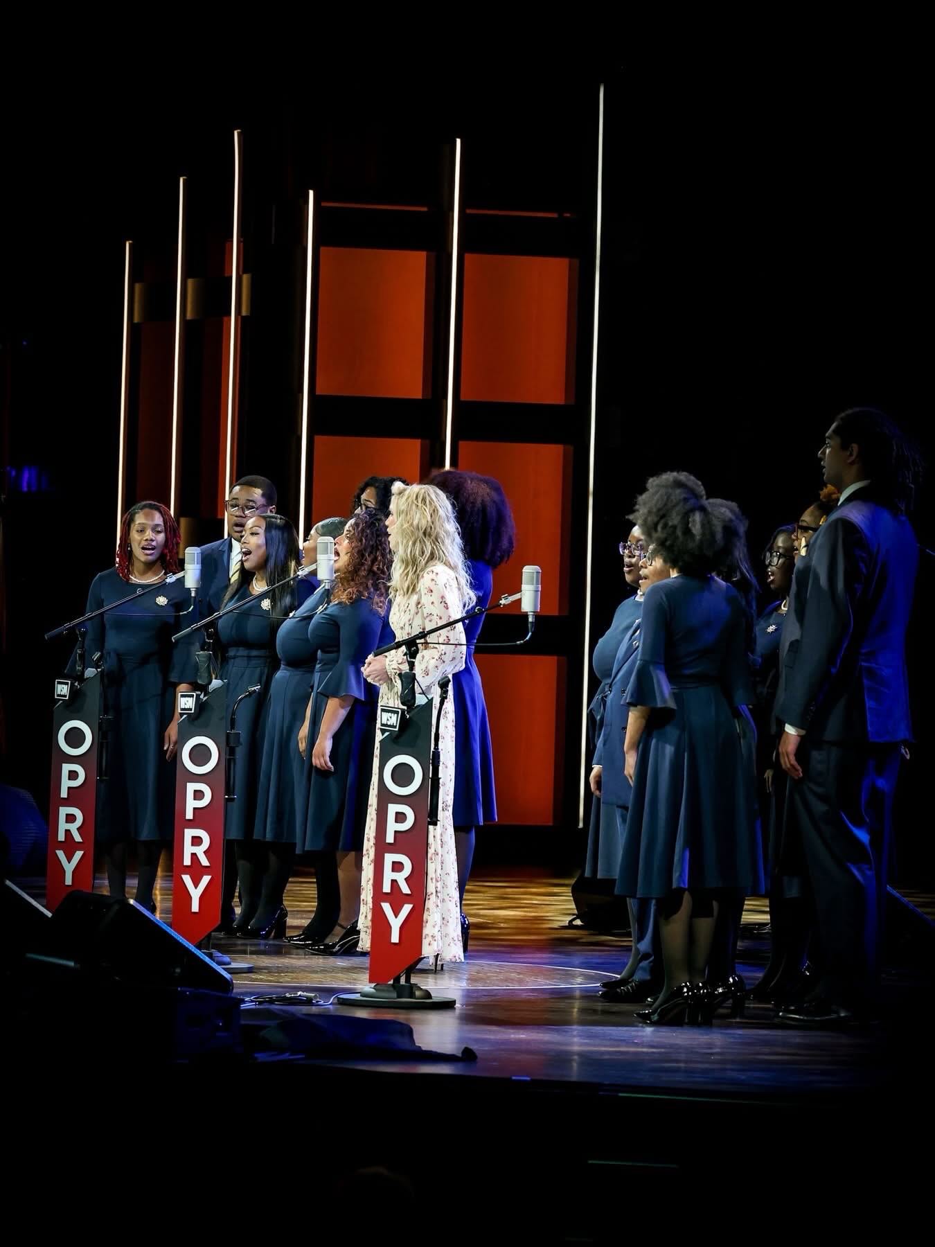 brother ロサンゼルスオリンピック Wonderful night at the Opry with so many friends celebrating the