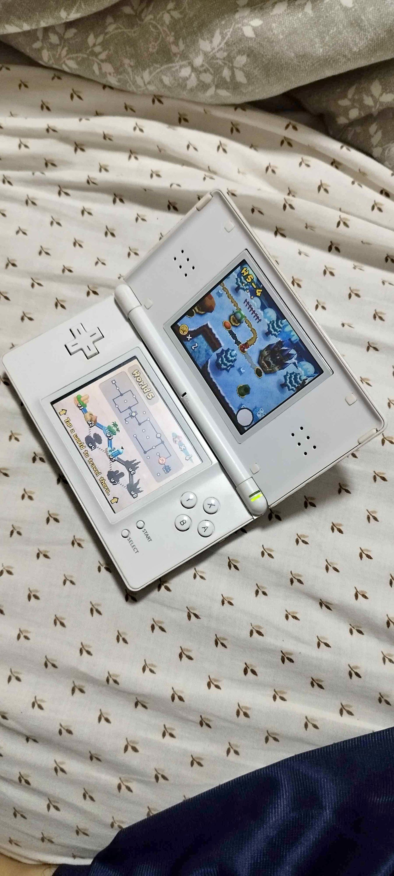 Título: Nintendo DS Lite Branco Polar - Destravado (R4 + Jogos) - Video ...