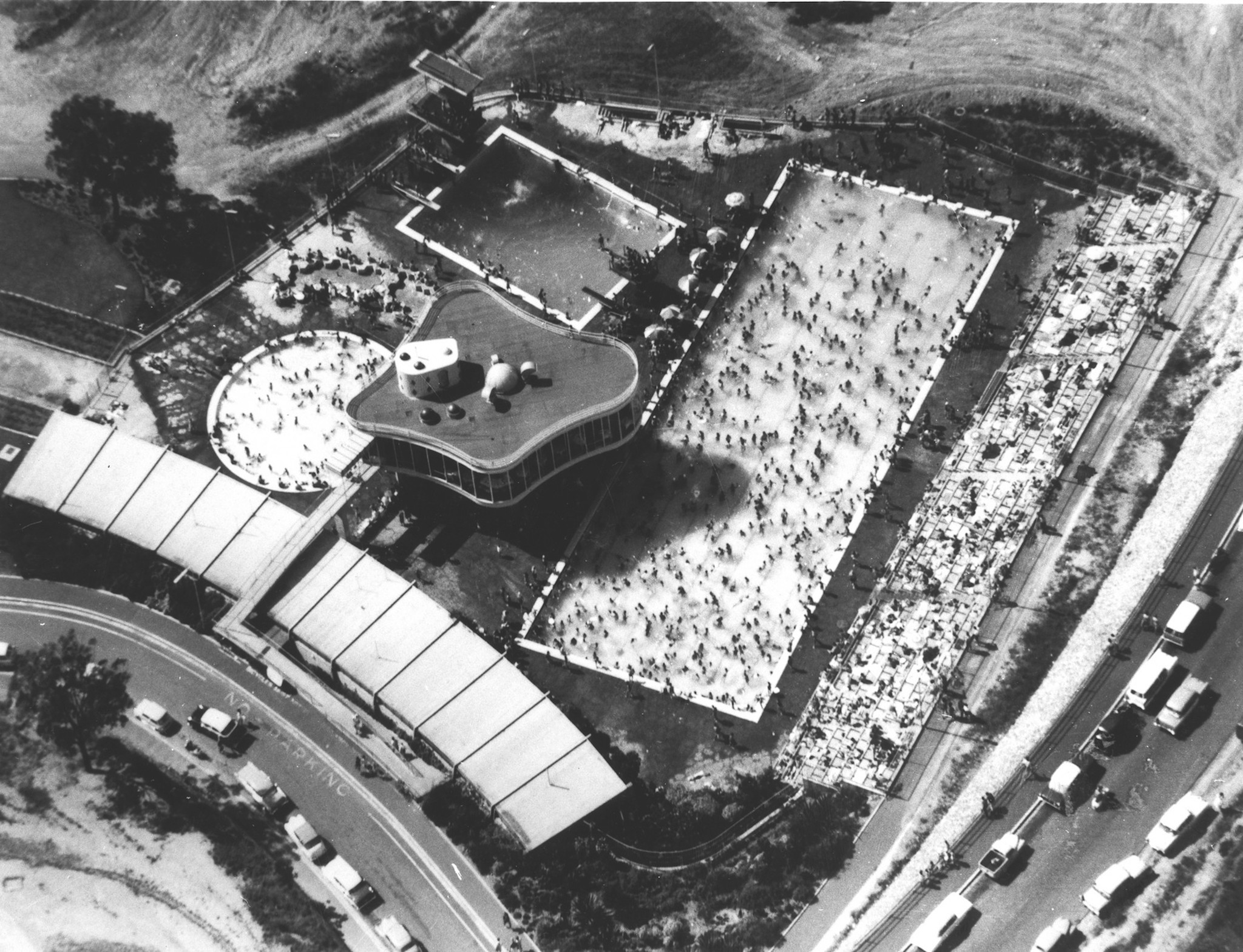SuburbMaps.com - Spring Hill, 1963 - Centenary Pool 🗓️ 8 February 1963 ...