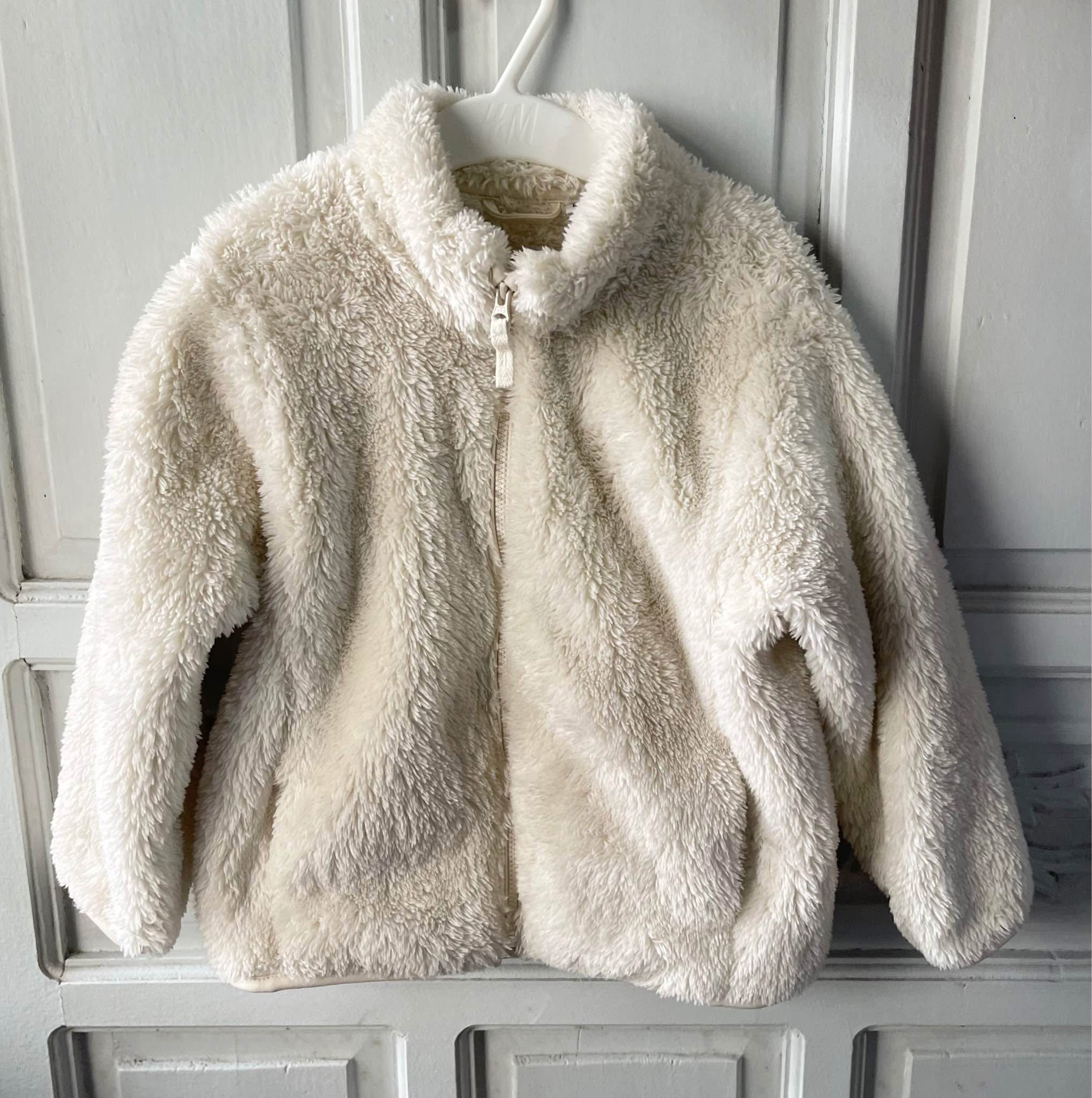 For sale- UNIQLO Fur Jacket kids Fluffy Yarn Fleece Full-Zip 