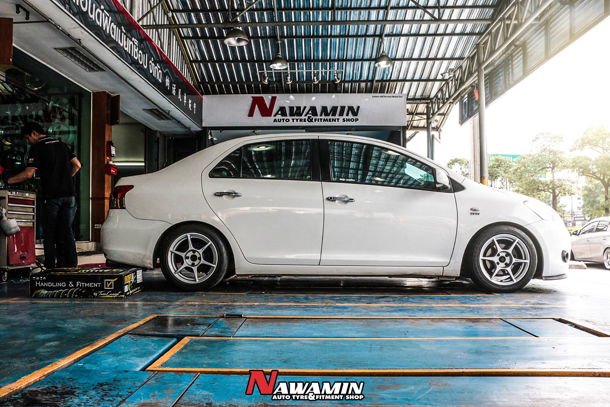 ViosมาUPระบบช่วงล่าง เลือกใช้โช๊คสตรัท Tuner concept ตรงรุ่น Vios พร้อม ...