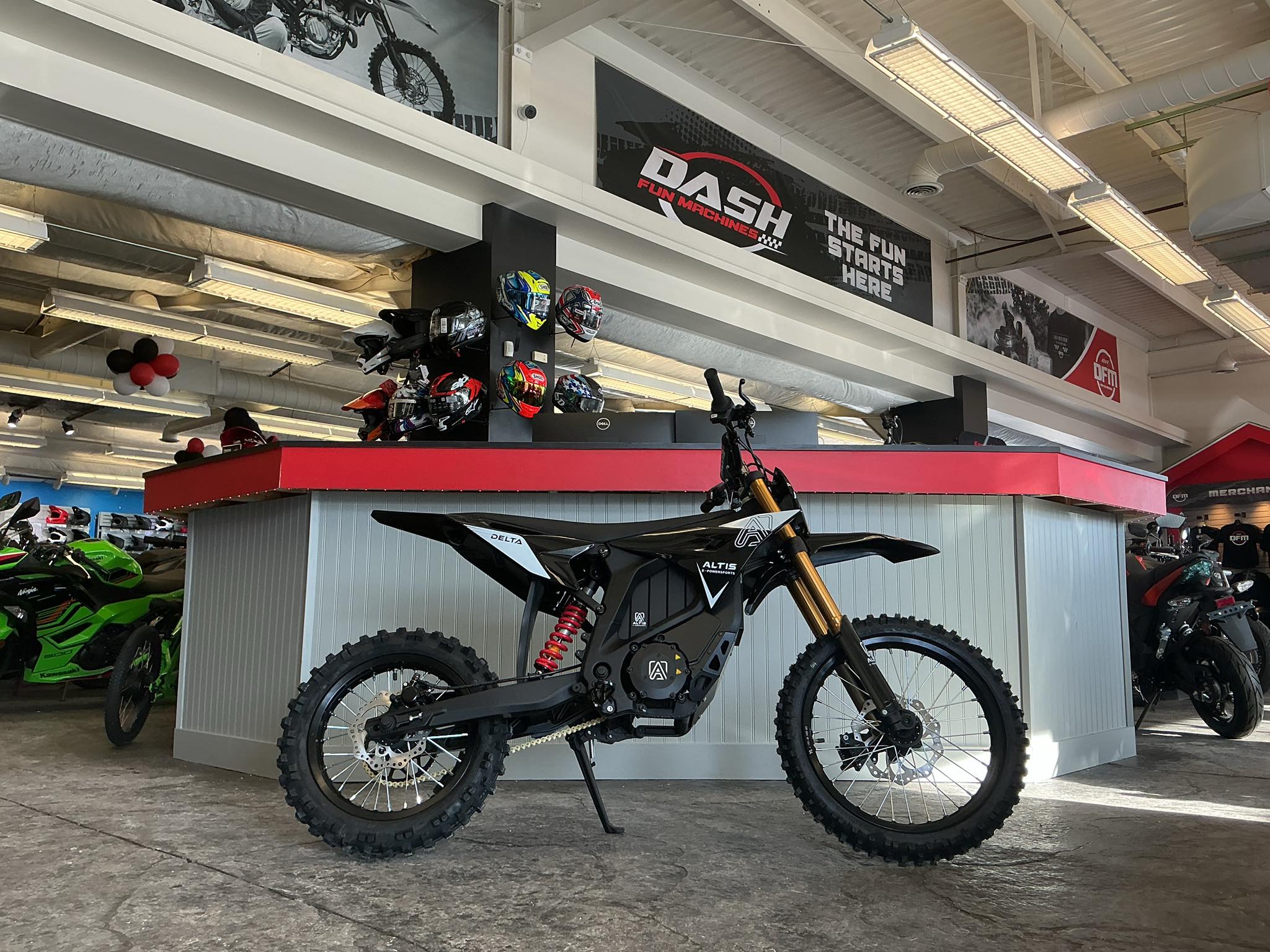 The all-electric Altis Delta is here! Pit bike mini moto fun