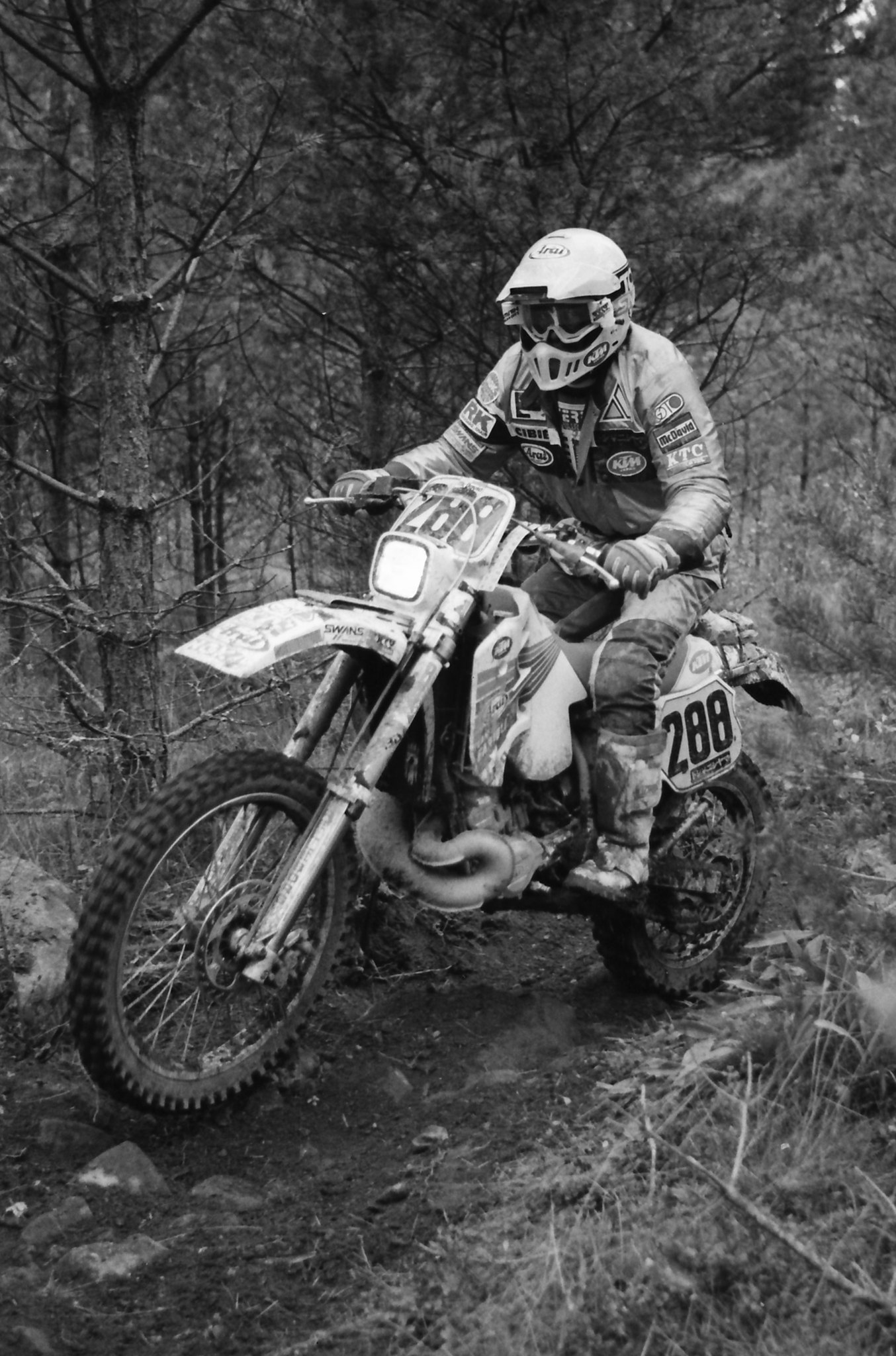 よしと Japanese off-road racing legend Toshi Nishiyama racing in the 1990