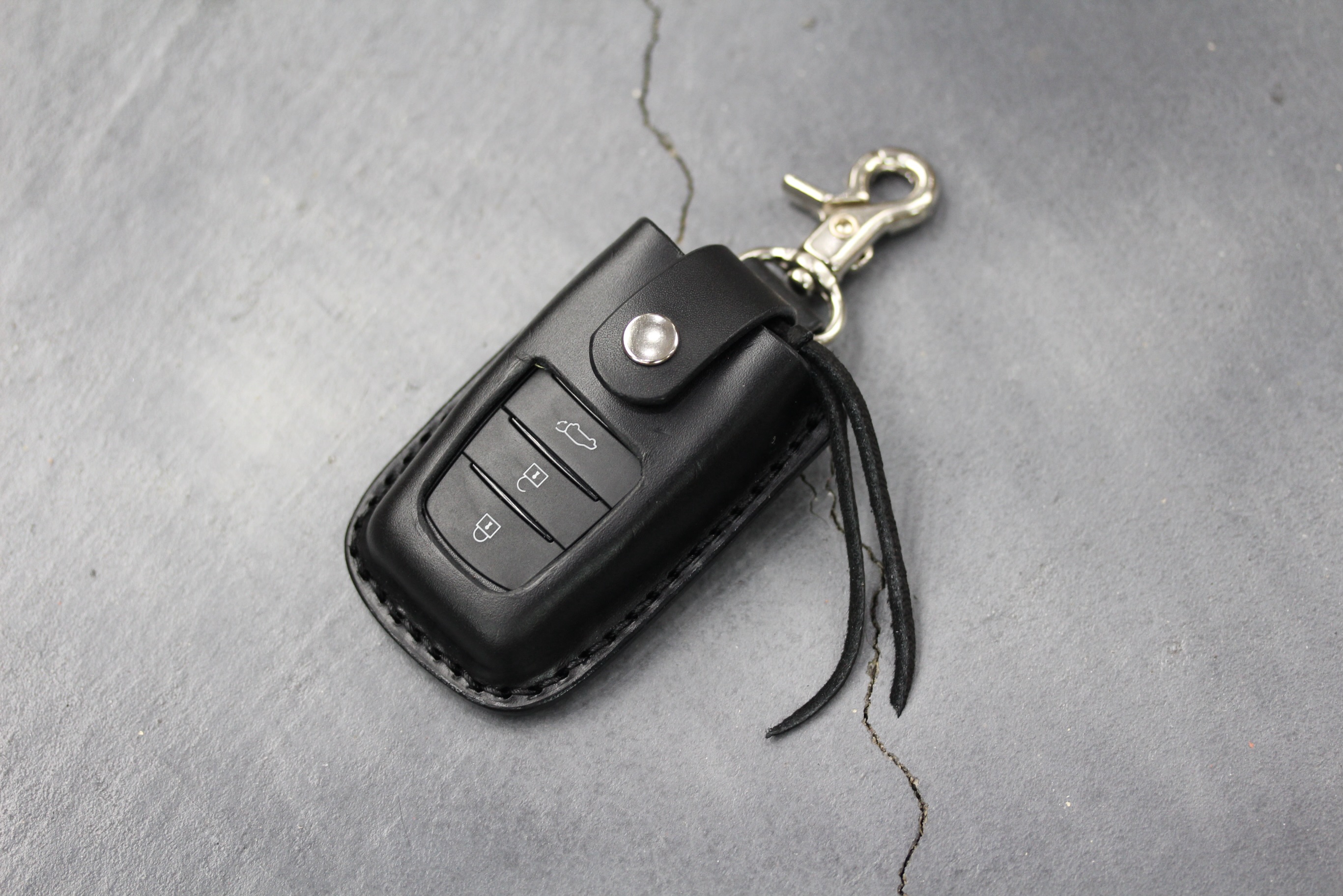 ランドクルーザー用特注スマートキーケース。 Key case made for Land