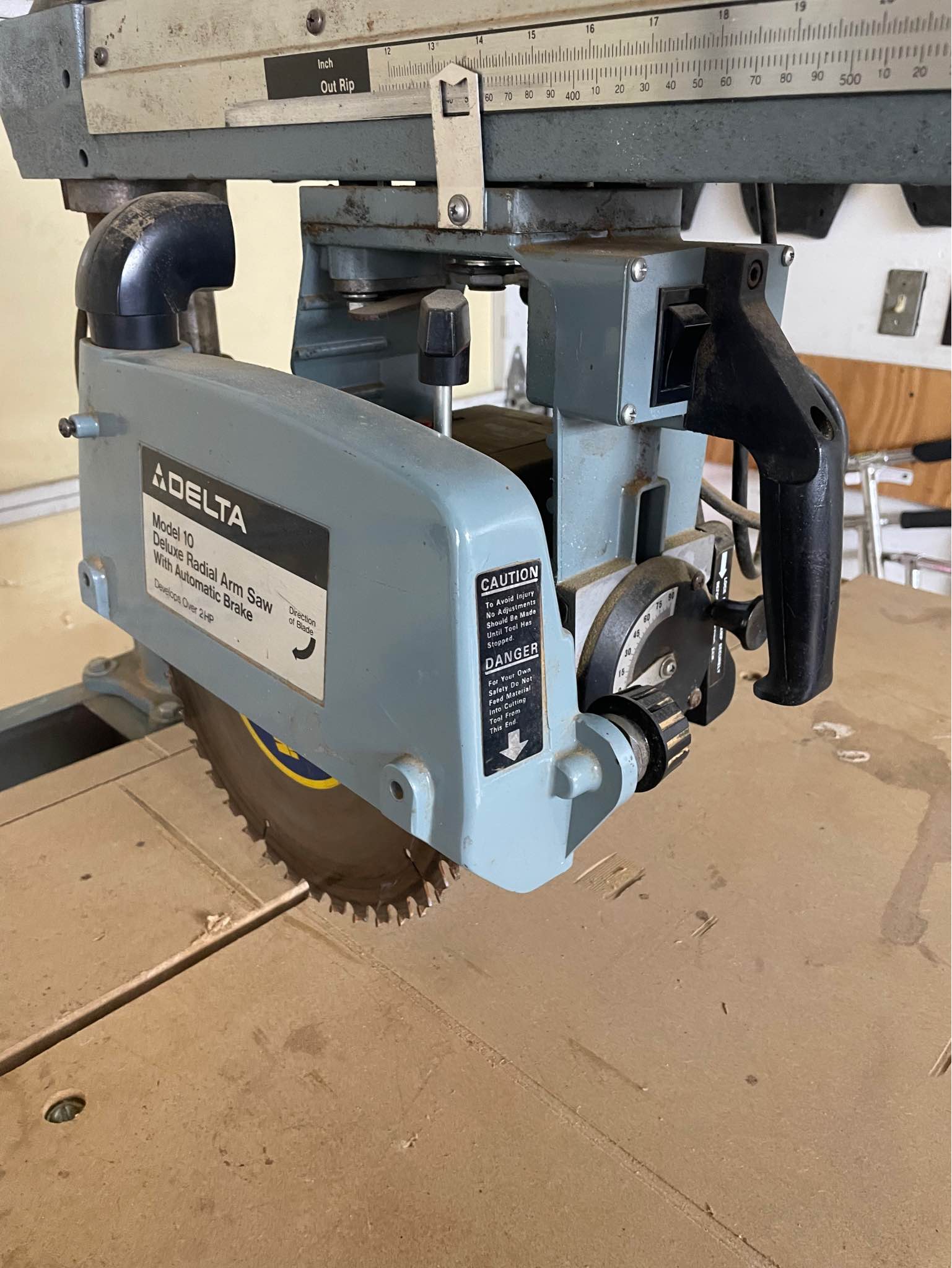 Delta Model 10 Radial Arm Saw - Saws & Blades - Waynesboro ...