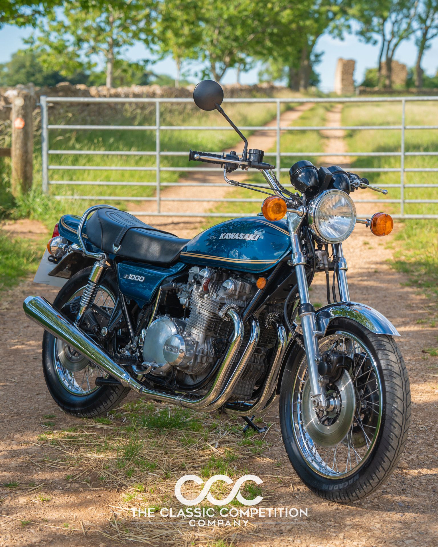 専用① Take a closer look at this beautifully presented Kawasaki Z1000 A1