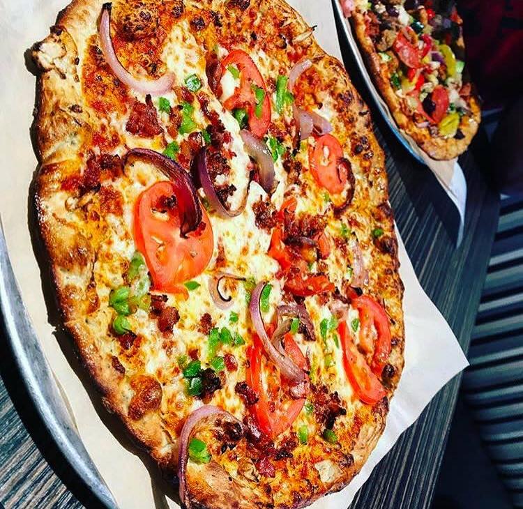 スカート pizza Pizza Studio | Buena Park CA
