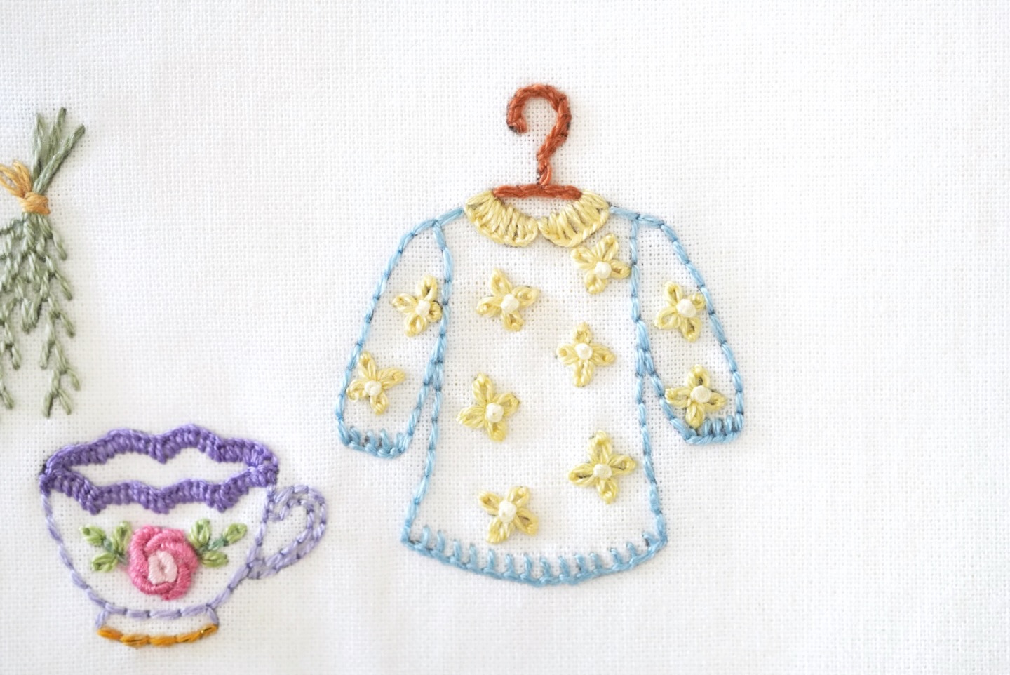 四川刺繍（蜀繍）　孟徳芝作品 中国四大名繍」の一つ「蜀繍」と呼ばれる刺繍の技法で刺繍した牡丹です