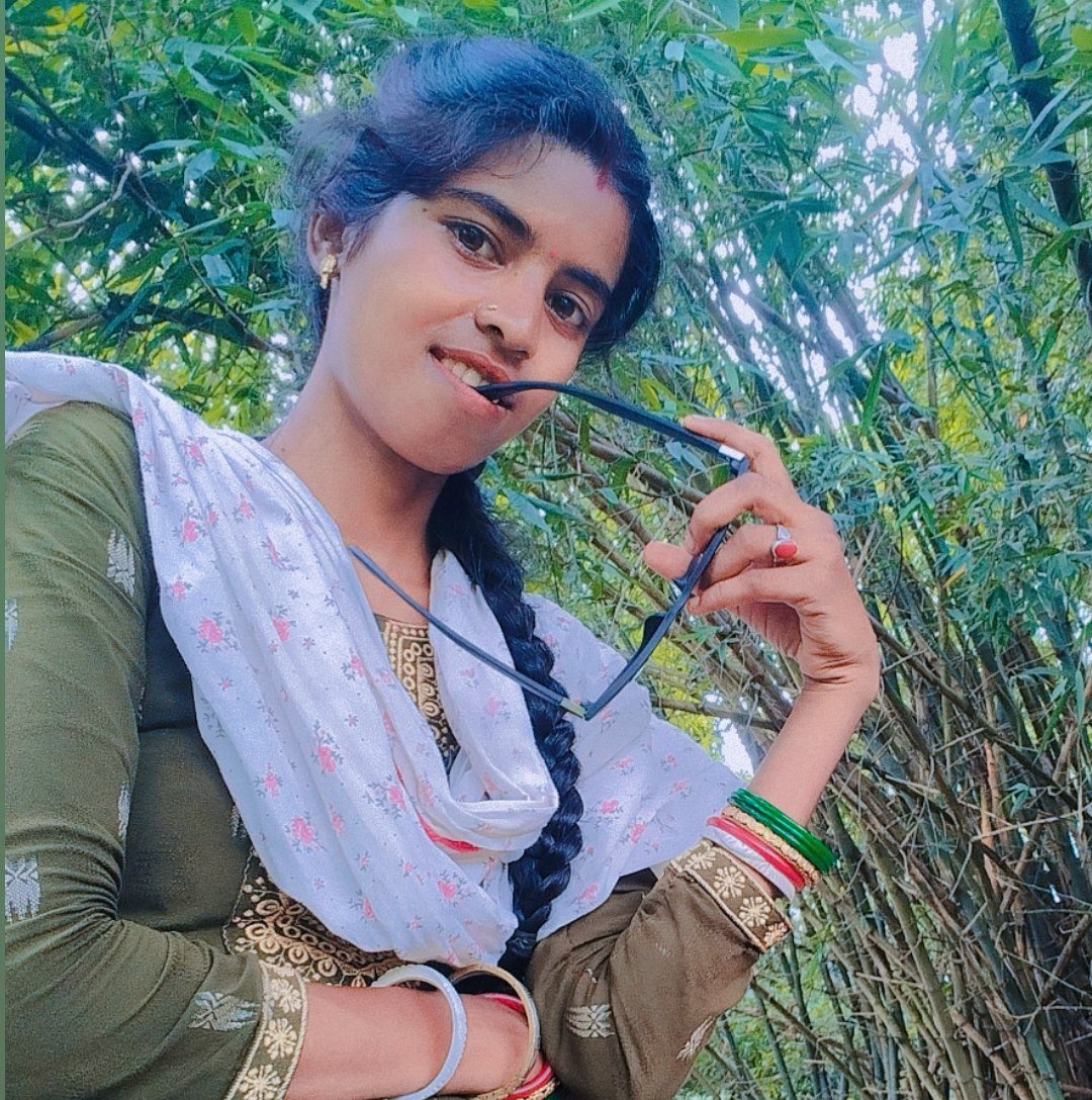Papiya Papiya
