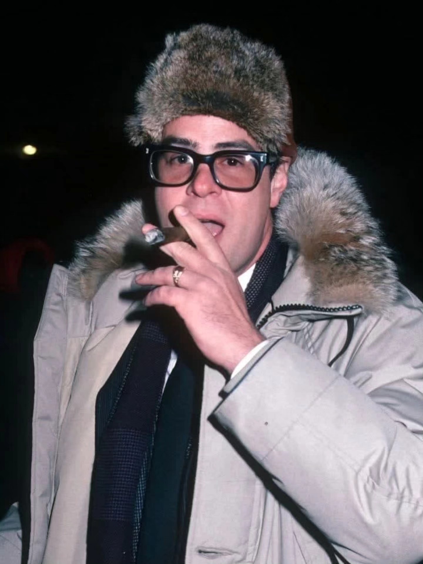 eddie murphy cigarette The grand opening of Hard Rock Cafe, NYC in 1984. It was attended by  Vanessa Williams, Eddie Murphy, Yul Brynner, Tatum O'Neal, Simon LeBon,  John Candy, Diane Lane, Dan Aykroyd, Julie Anne