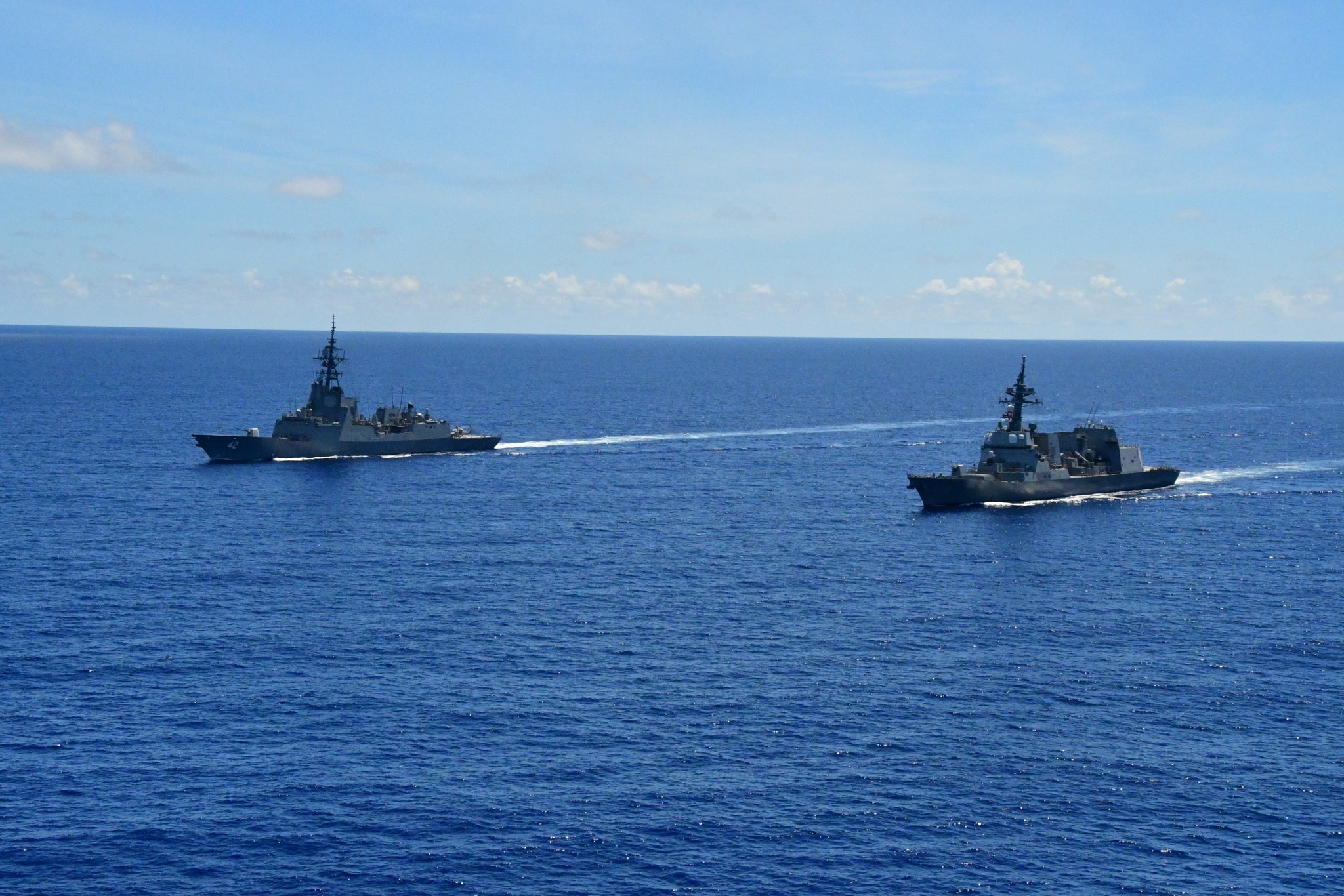防衛省 海上自衛隊 (Japan - 【ミサイル艇「はやぶさ」「うみたか