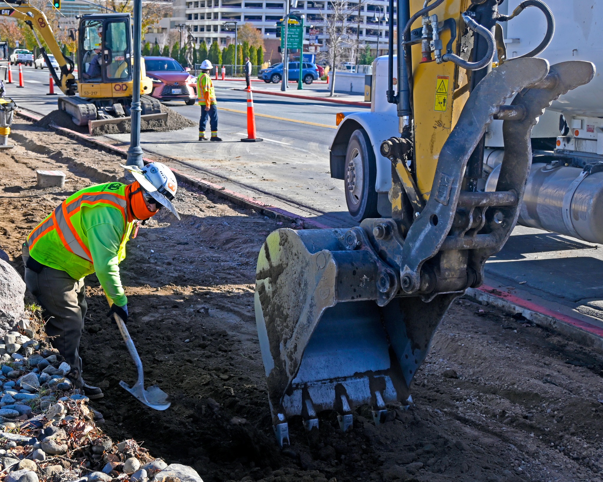 A downtown job site is busy as a Q&D... - Q&D Construction | Facebook