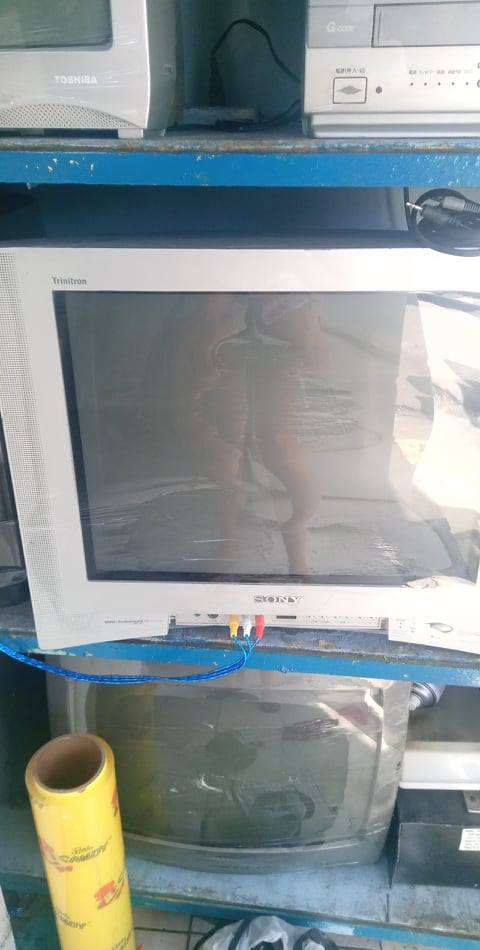 Sony Trinitron KV-21DA55 with PS1/PS2 RGB input