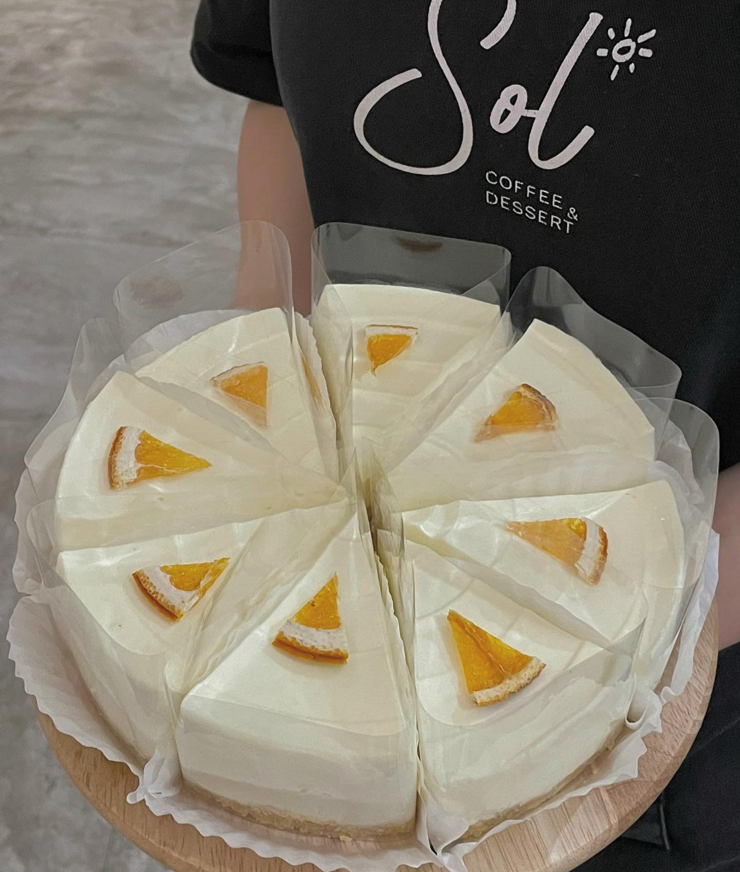 Tủ bánh của Sol 📸 🍊Yogurt cheese... - Sol Coffee & Dessert