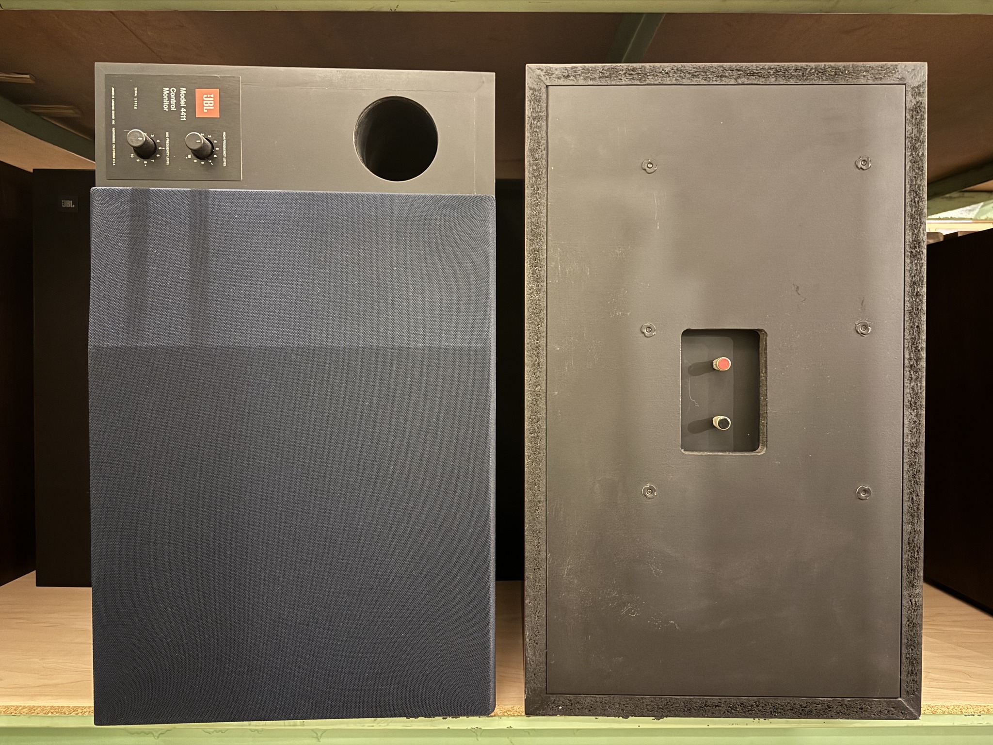 4311 control monitors speakers JBL JBL MODEL4311