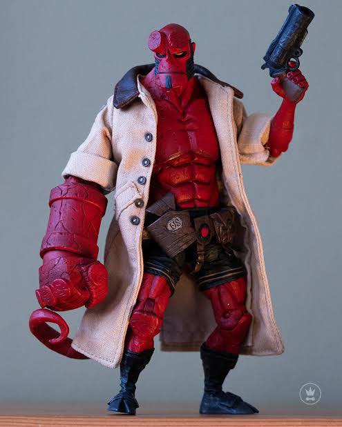 OMG, OMG! The Hellboy Comic version action figures line from Mezco