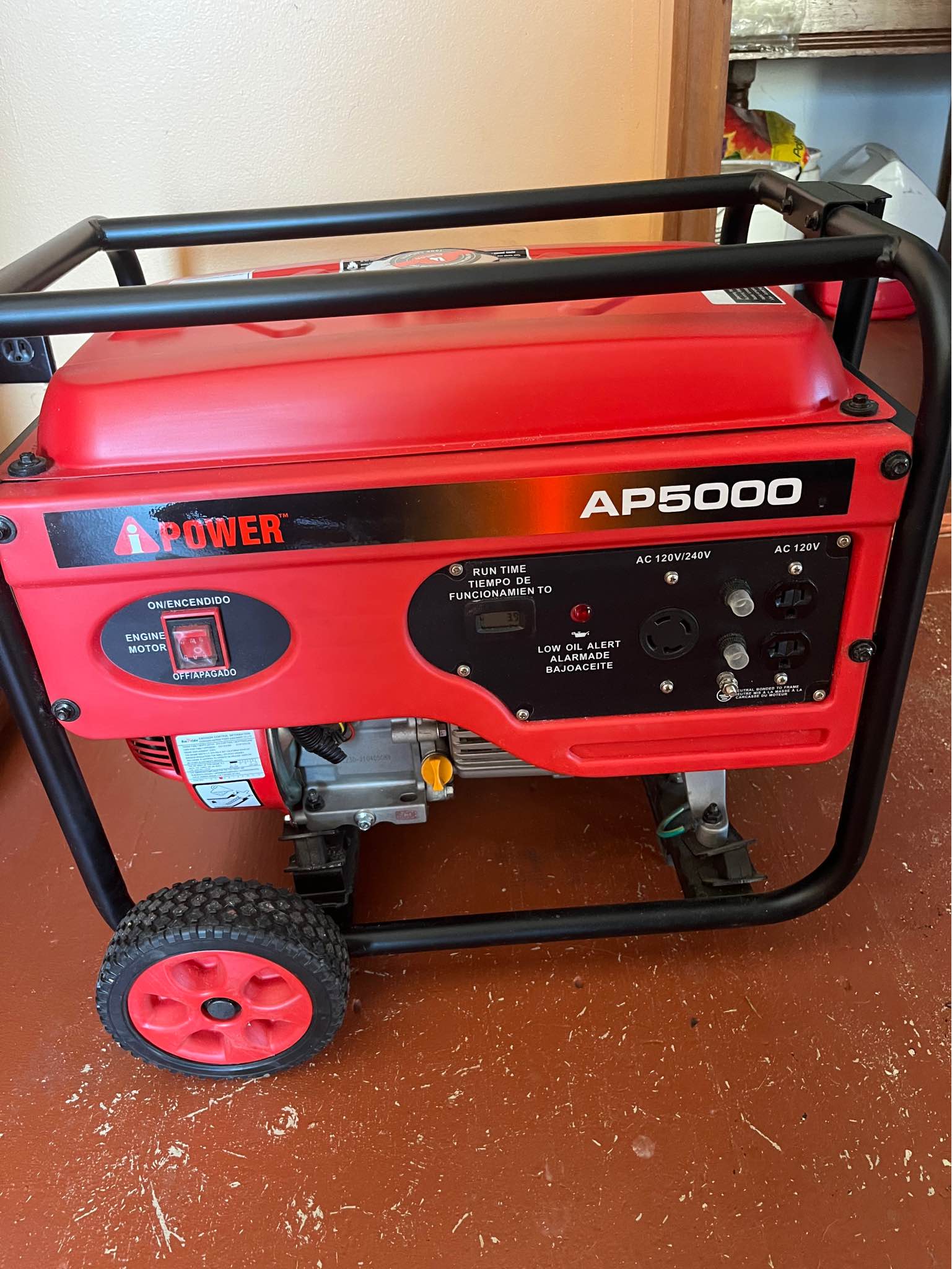 iPower AP5000 generator (NEW). Starting watts: 5000. Running watts ...