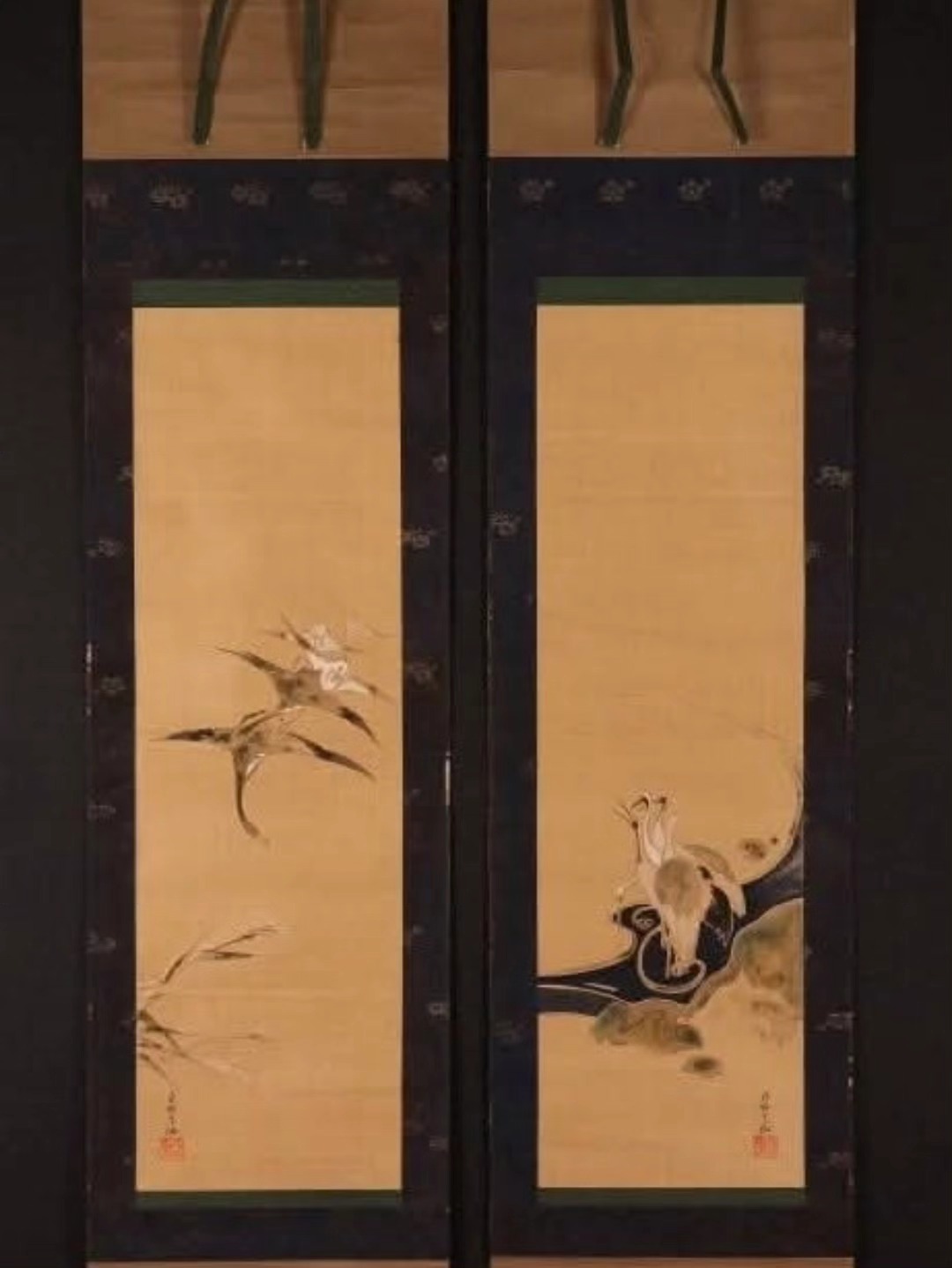 京都芳中庵 - ◇弊社所蔵作品 隠し落款 銘 歌麿「春画」 絹本 肉筆 本紙