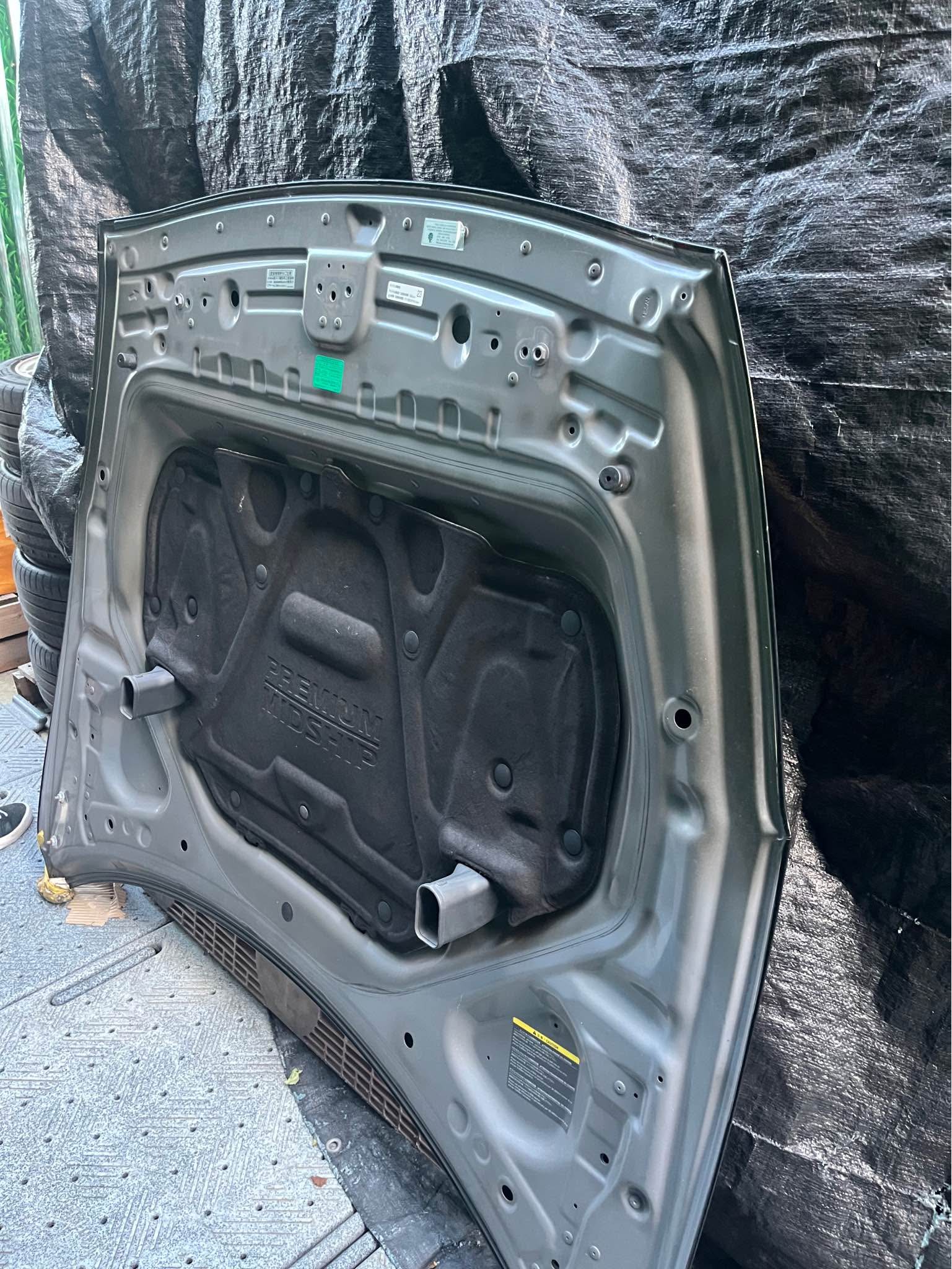 原裝前期GTR r35頭冚 warp黑色(原色灰色) - Fabric - Hong Kong | Facebook Marketplace ...