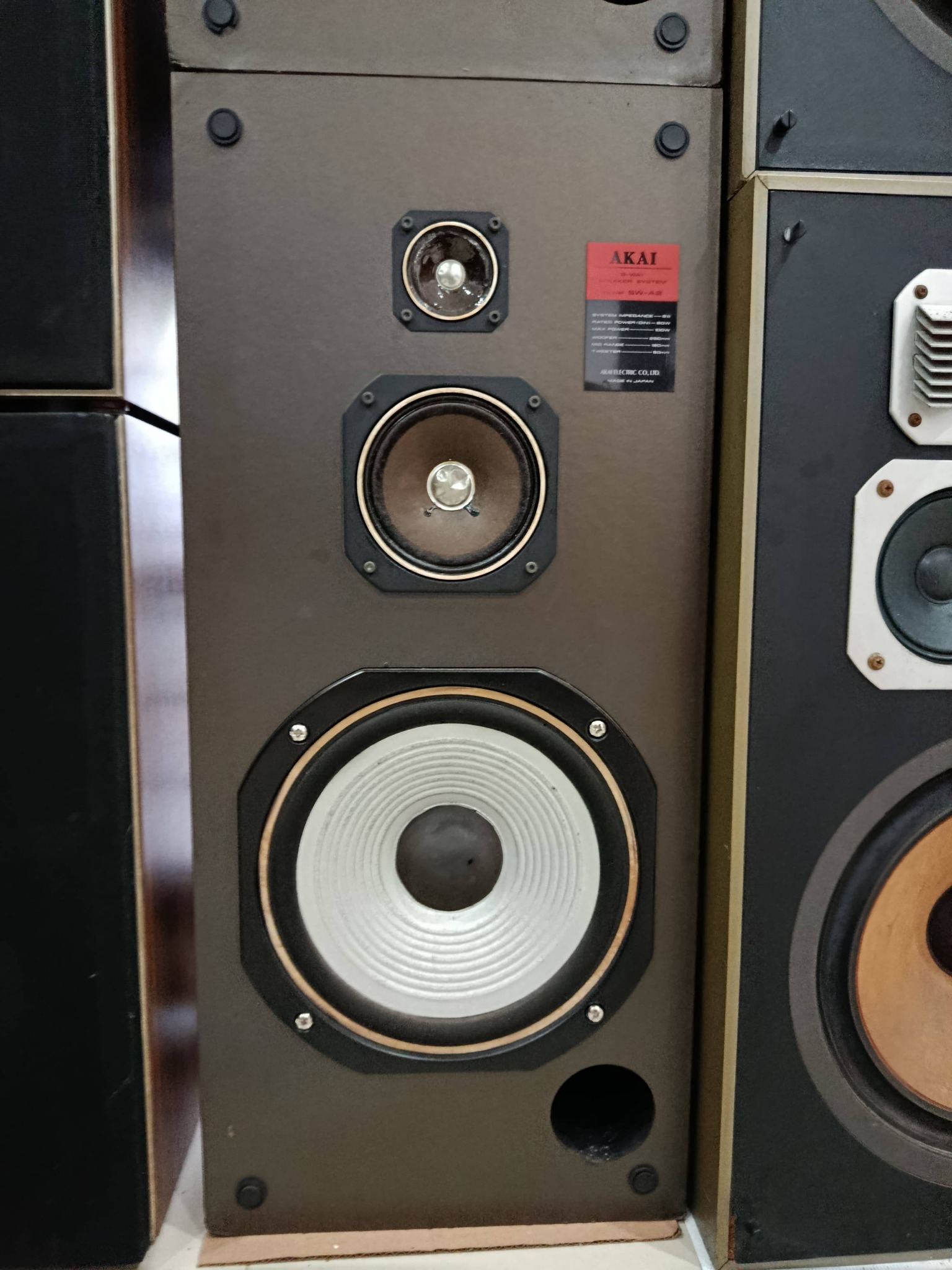 AKAI スピーカー SW-33 2WAY SPEAKER SYSTEM AKAI スピーカー SW-33