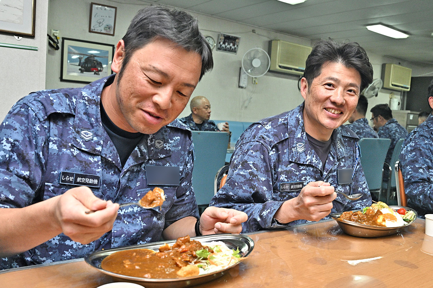防衛省 海上自衛隊 (Japan - 26.7.26 艦橋で厳密な見張り中の「おお