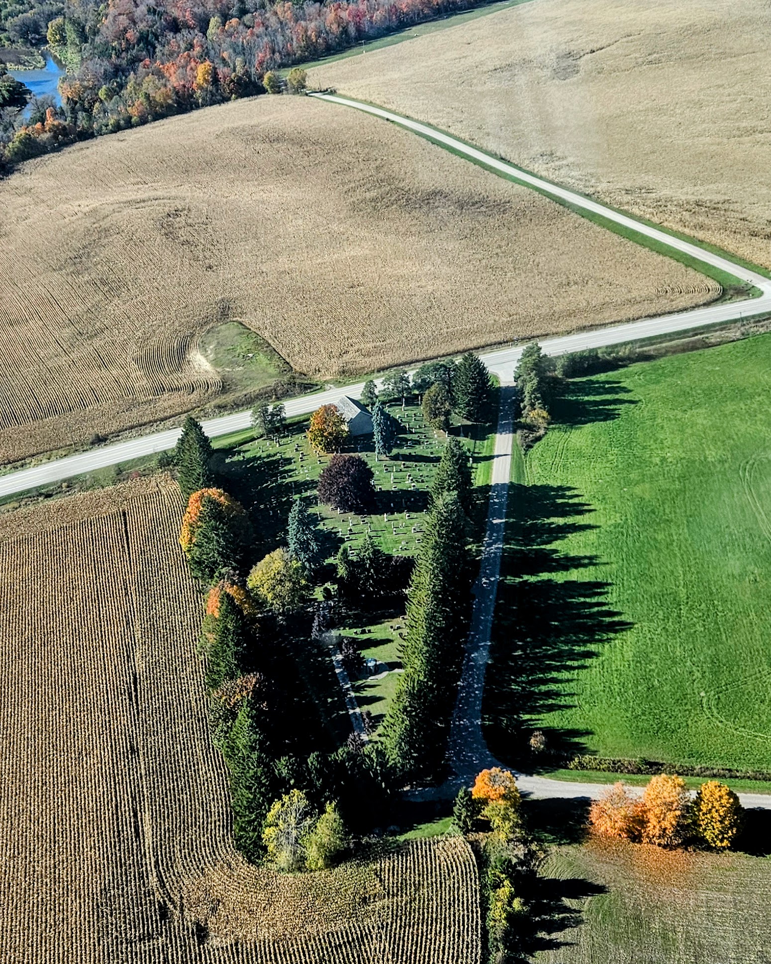 Papple - Do you recognize this site, near a locally well-known bridge ...