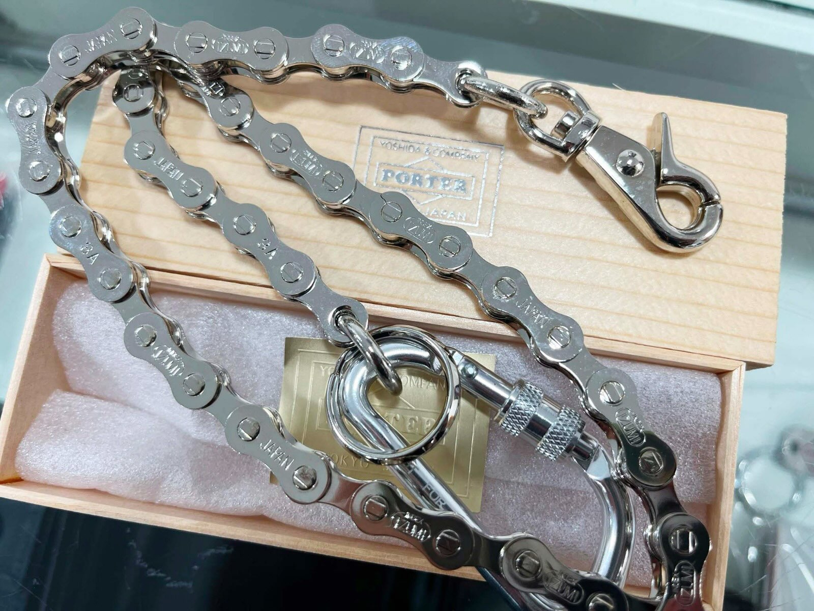 PORTER BICYCLE CHAIN LONG [ 390-92641 ] size: Silver It is a small