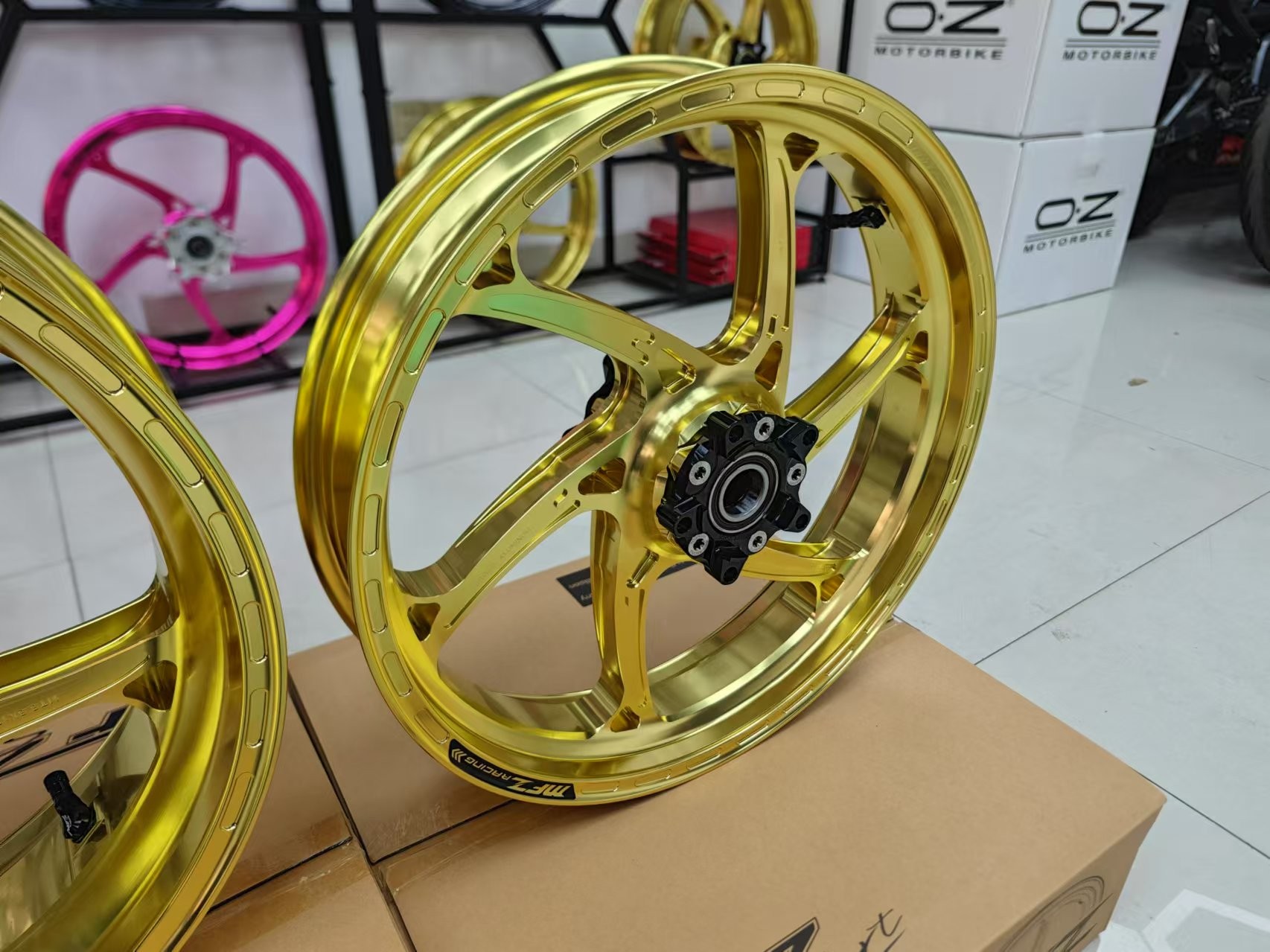 ZX-6R 2013-2024 MFZ racing forged wheel. 📌original MFZ . 📌Gold