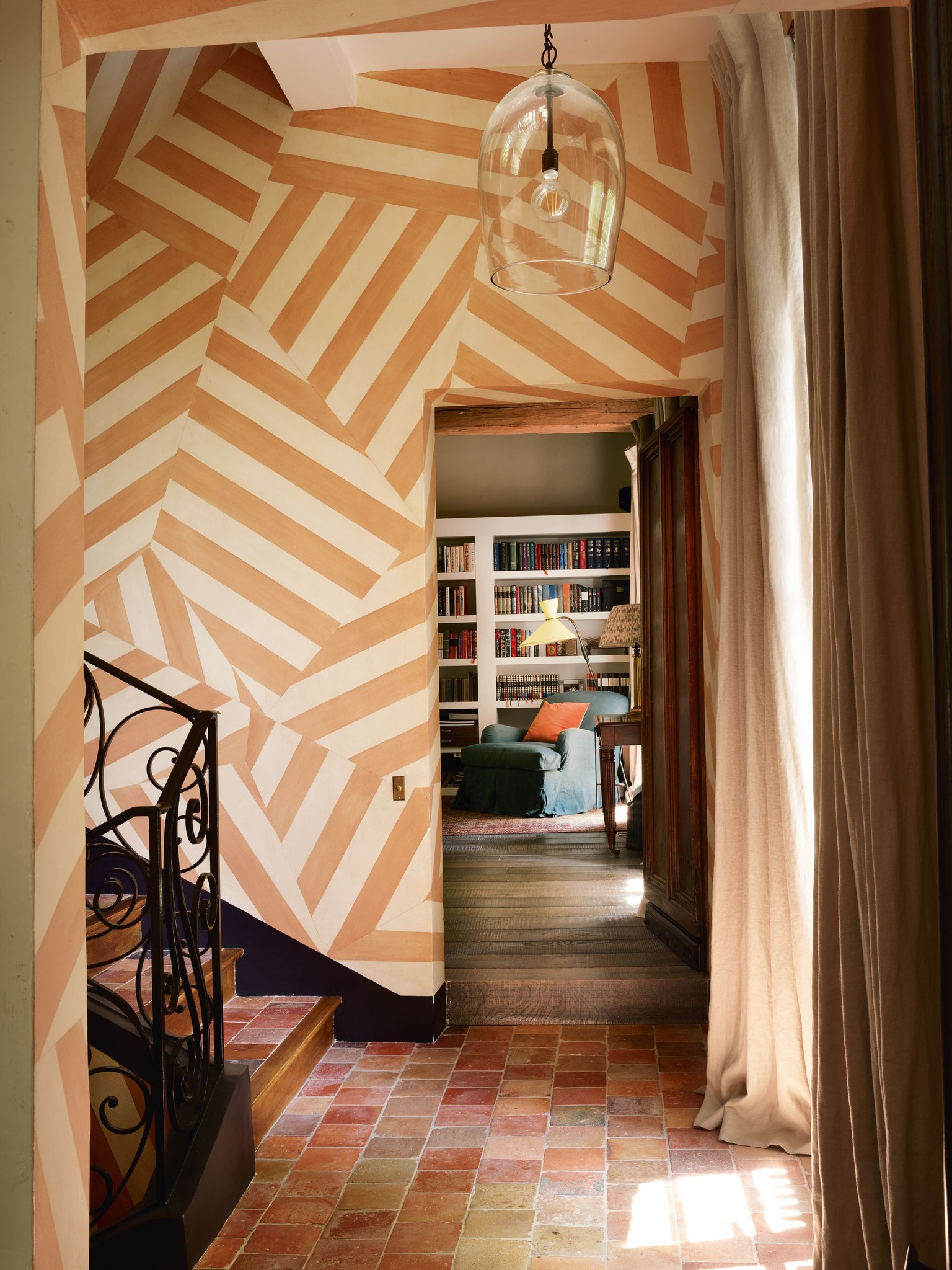 House - A gradual yet holistic transformation of the interior of this ...