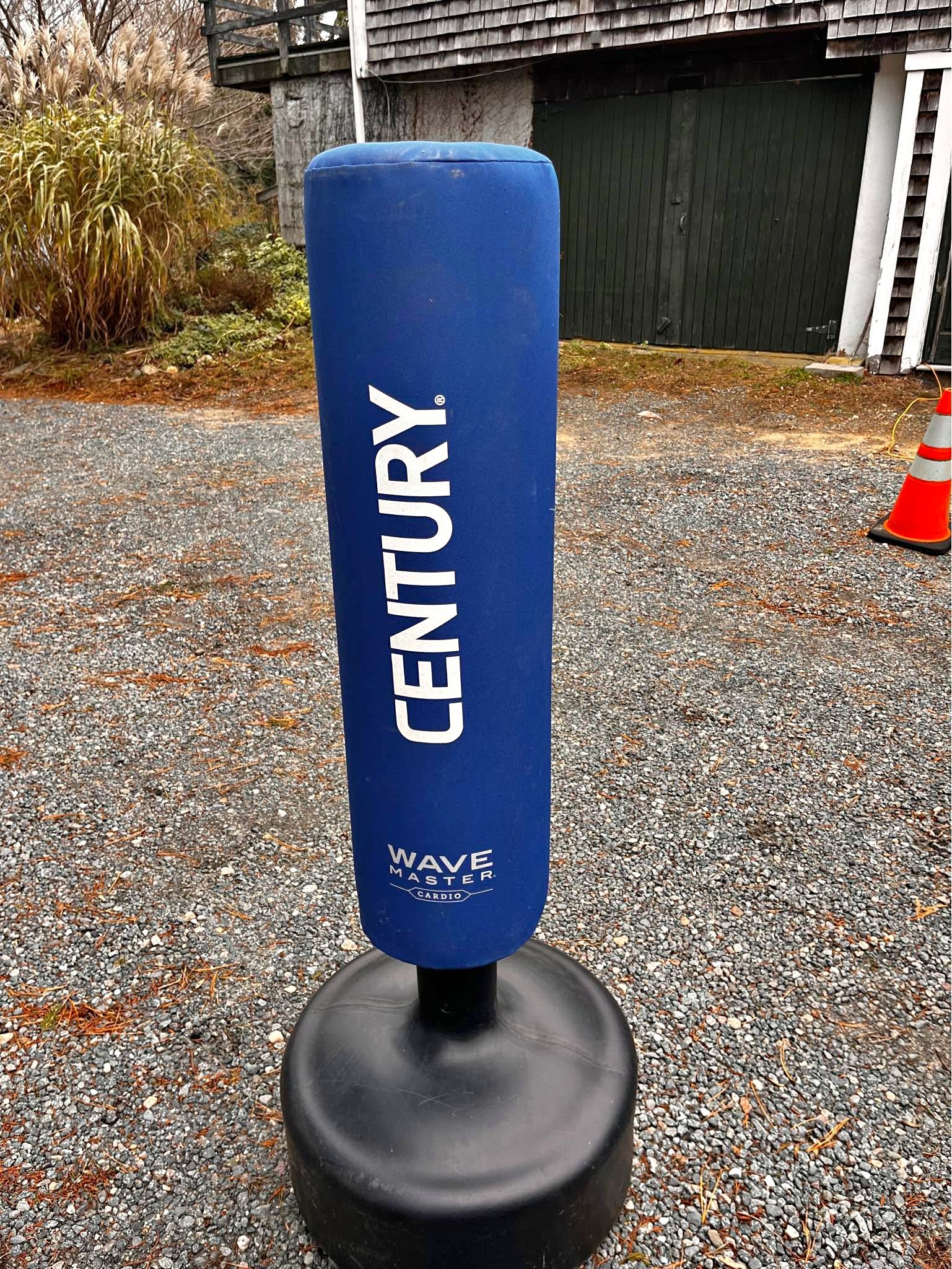 Century Cardio Wavemaster Il Training Bag (Blue) - Punching Bags ...