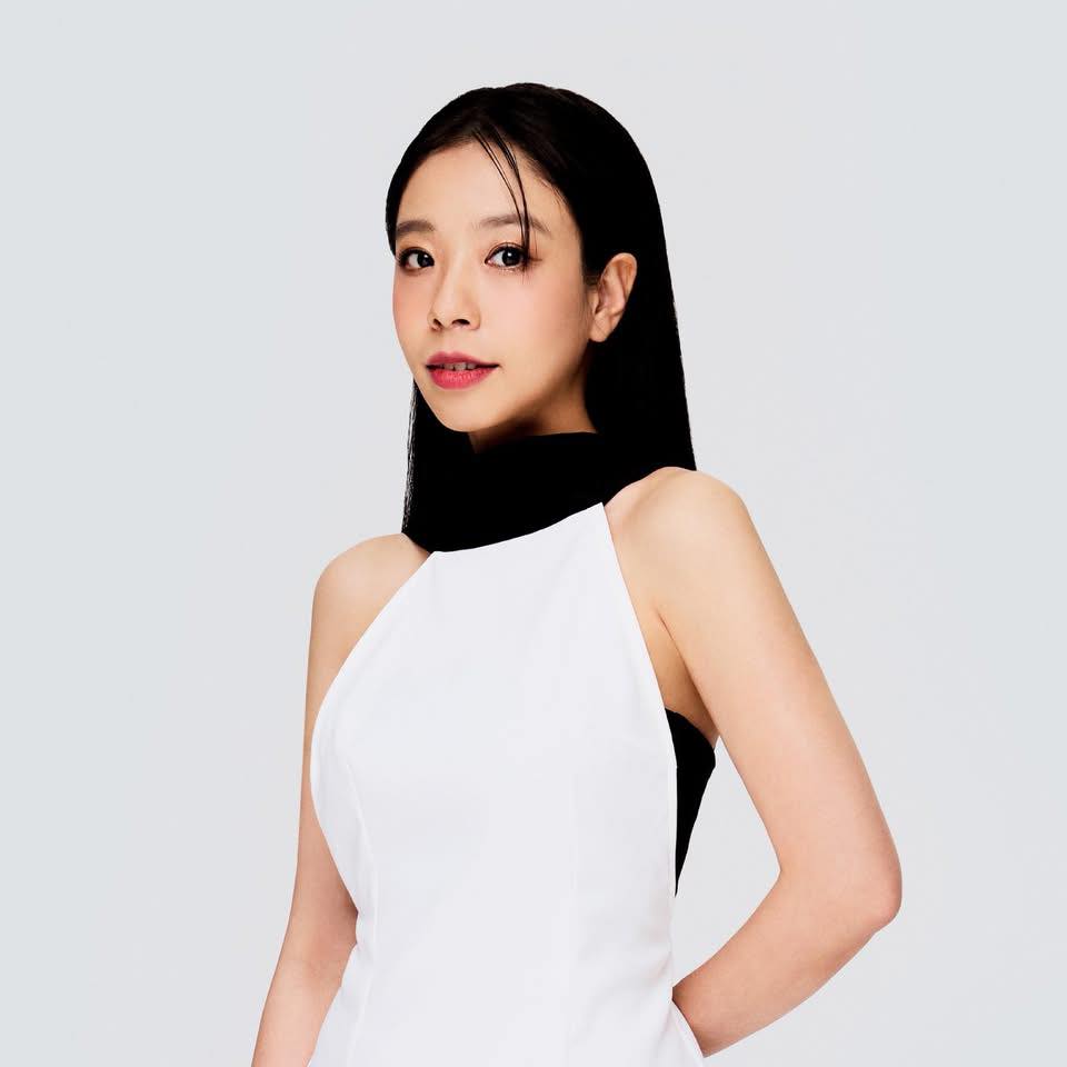 Chrystina Ng (黄玮瑄)