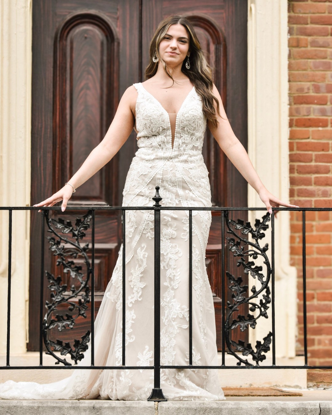 💍 WEDDING GOWNS💍 ✨ Romantic. Timeless. And priced to make saying “YES!” even sweeter. ✨ Over 200 stunning wedding gowns in stock at all times — beautiful designer styles in sizes 0–28