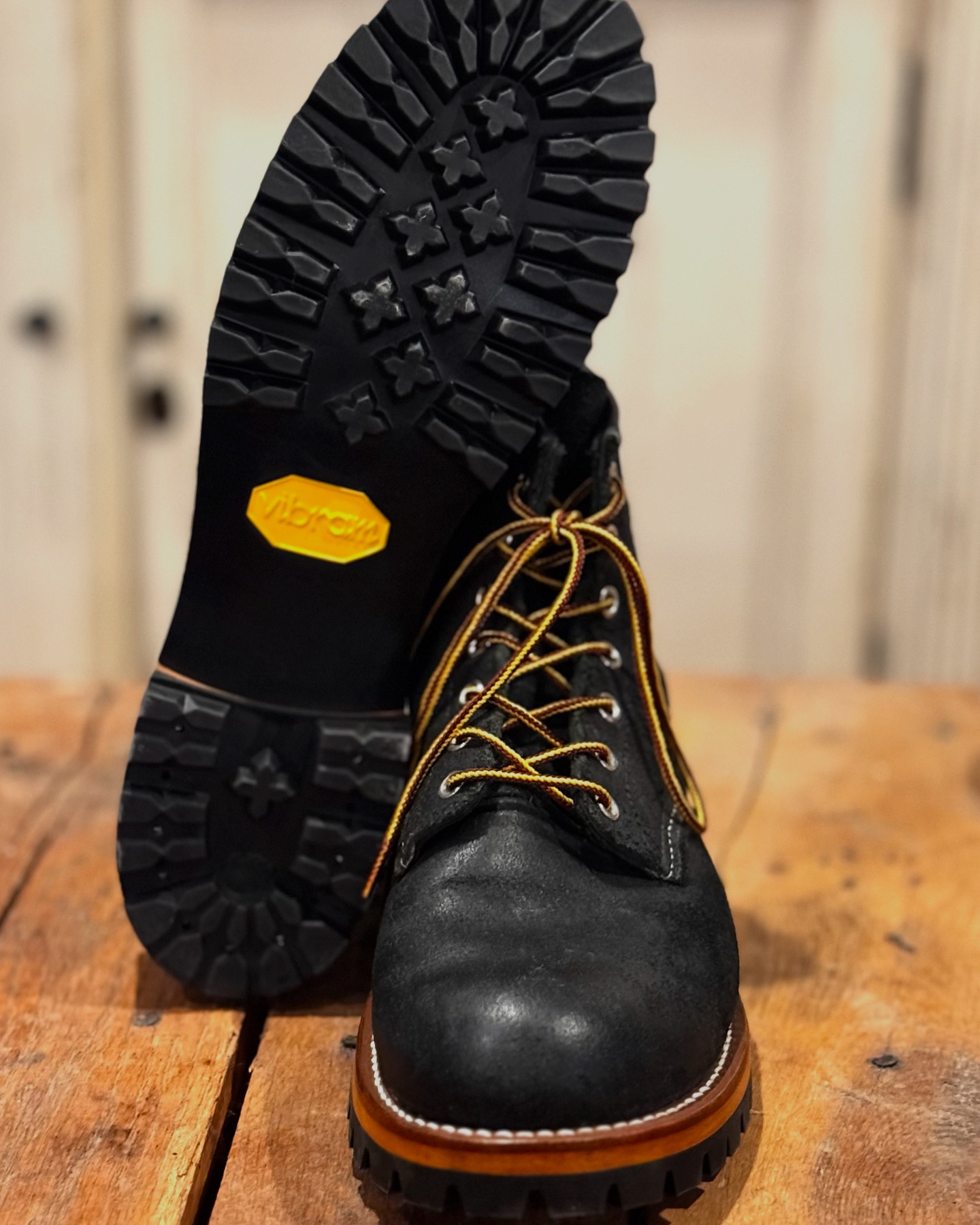 Archives Monday: Today with a very rare 4618 Red Wing X Nigel