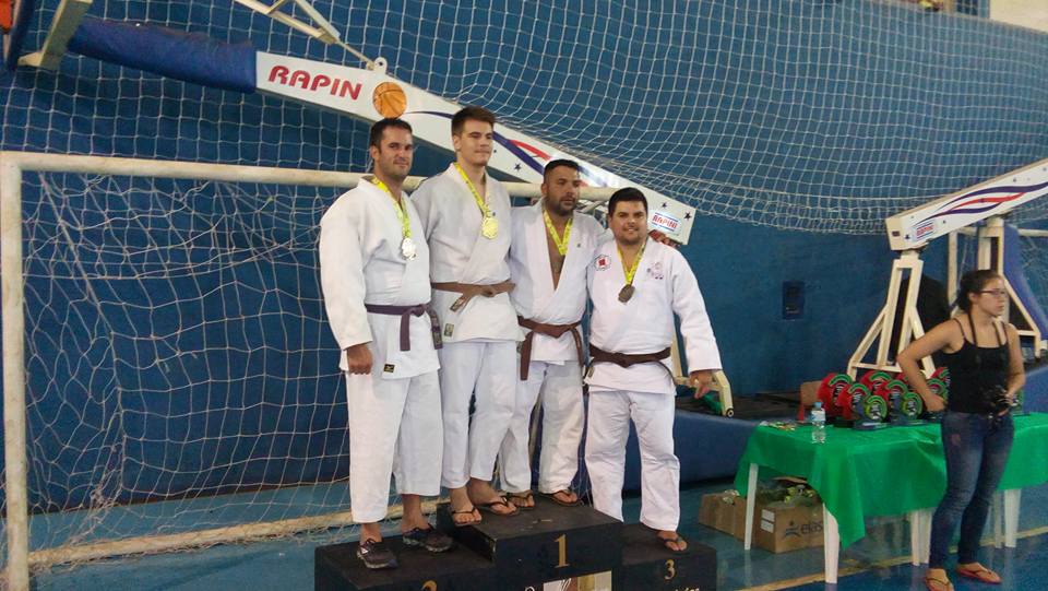 O sensei Raphael Bandeira ,... - Judô Sonkei Pato Branco | Facebook
