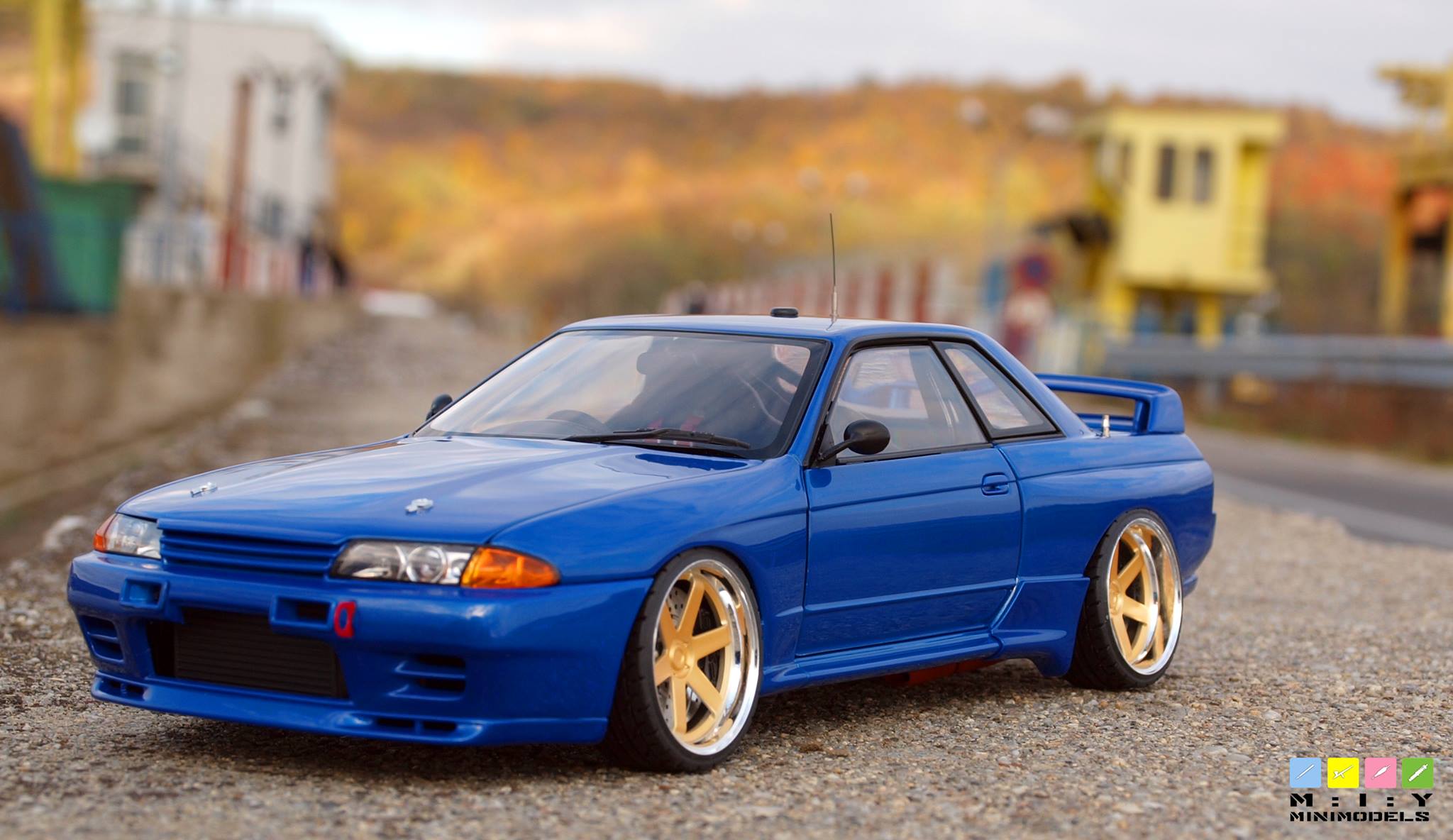 MIY Minimodels - Japcrap Autoart R32 from the '90s with... | Facebook