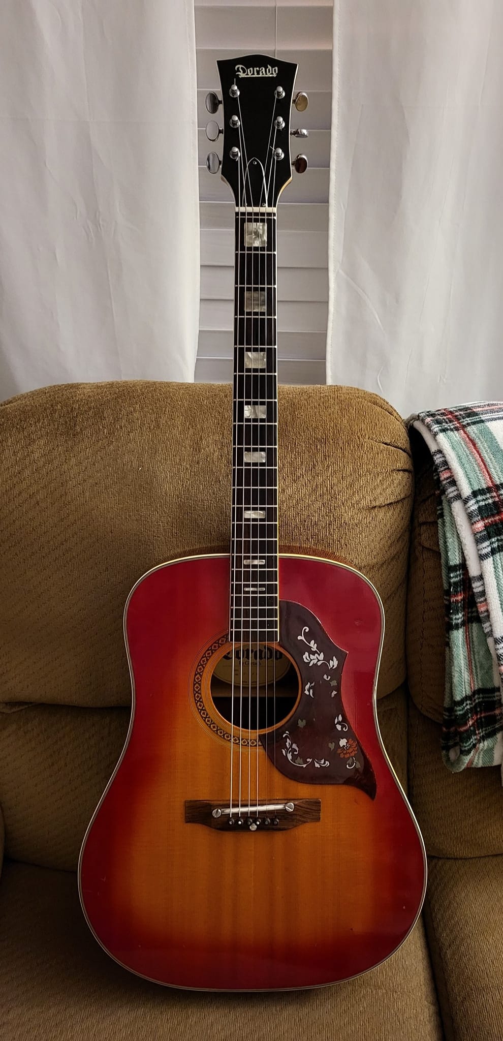 Suzuki 1963 F-80 Kisco zero fret guitar review