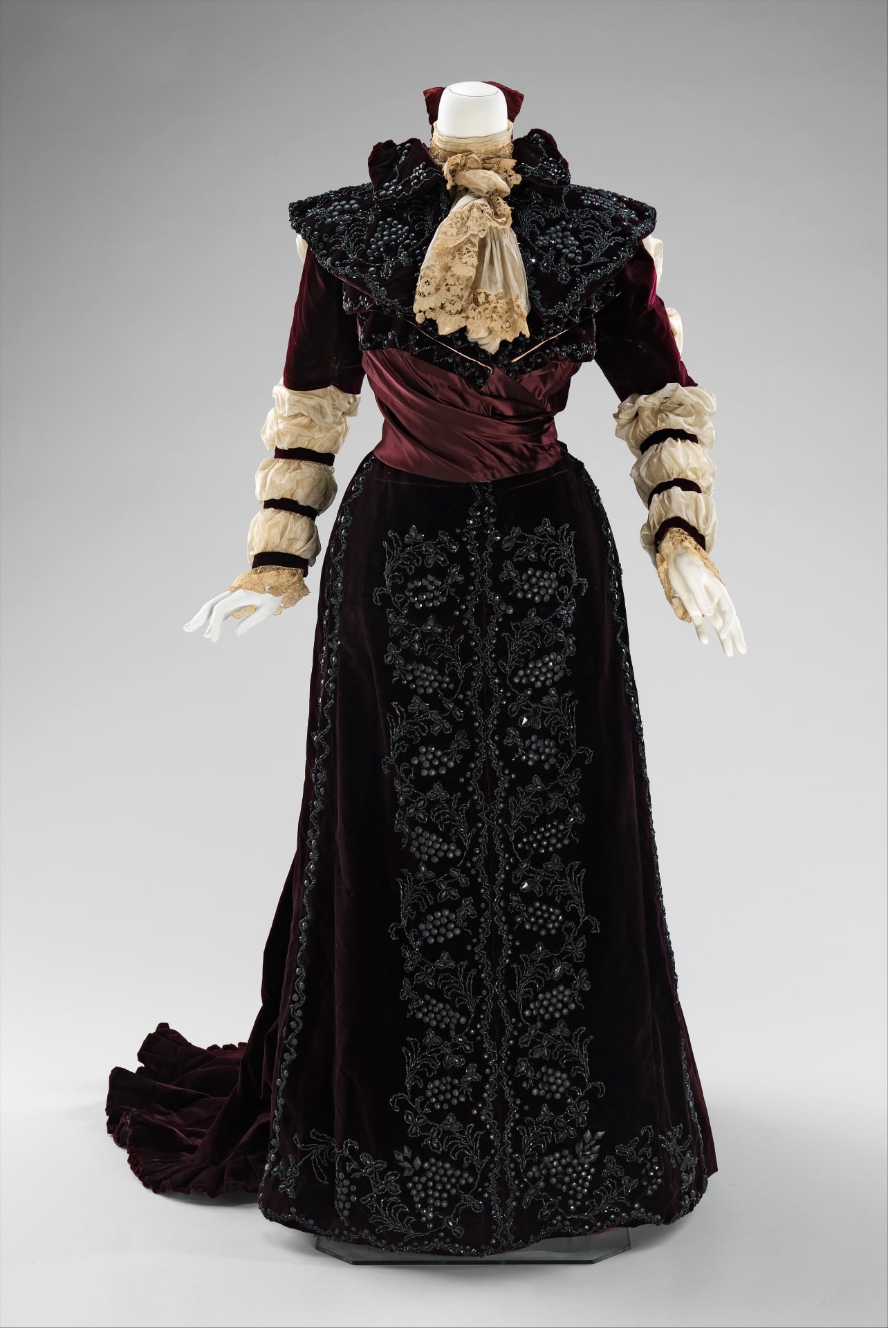 green emerald velvet dress Amazon.com: Women's 18th Century Civil War Southern Belle Dress Victorian  Ball Gown Vintage Dress-XS : Clothing, Shoes & Jewelry