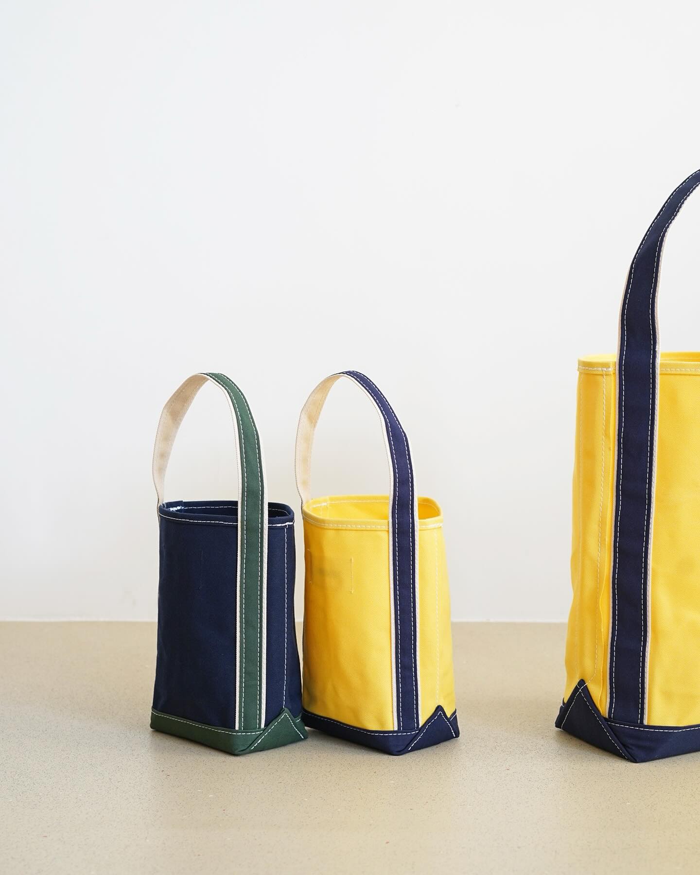 TEMBEA - BAGUETTE TOTE MINI 3TONE 新作のバゲットトート。 ハンドル 