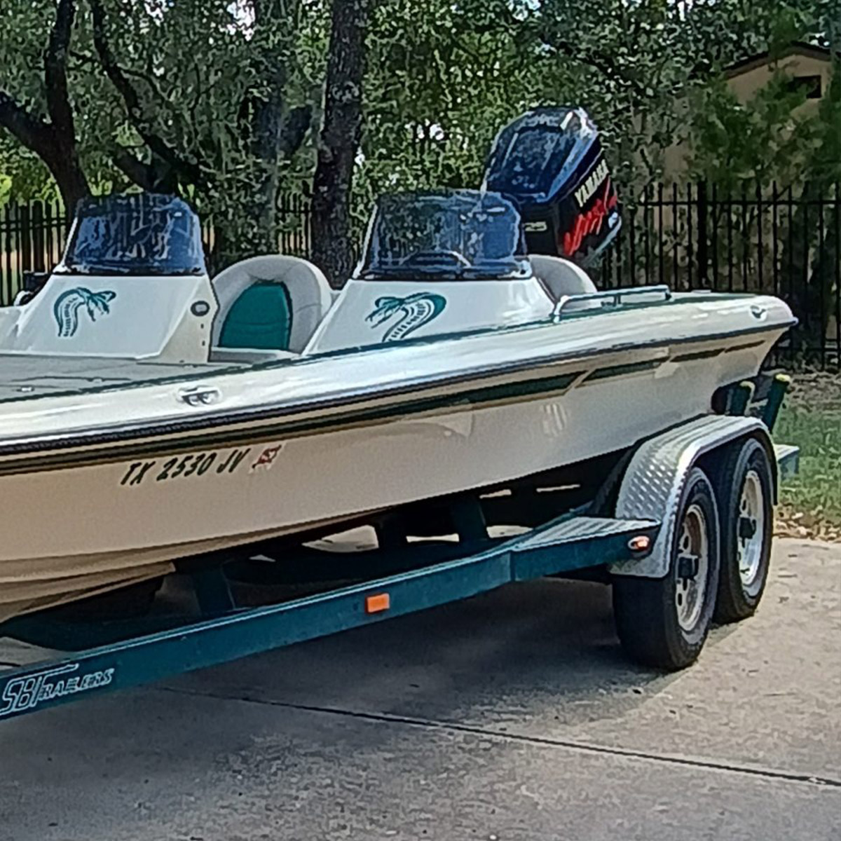 ジョニー JUST FEATURED!! 2003 Viper Cobra 216, 2003 Yamaha 225 VMAX 3.1L