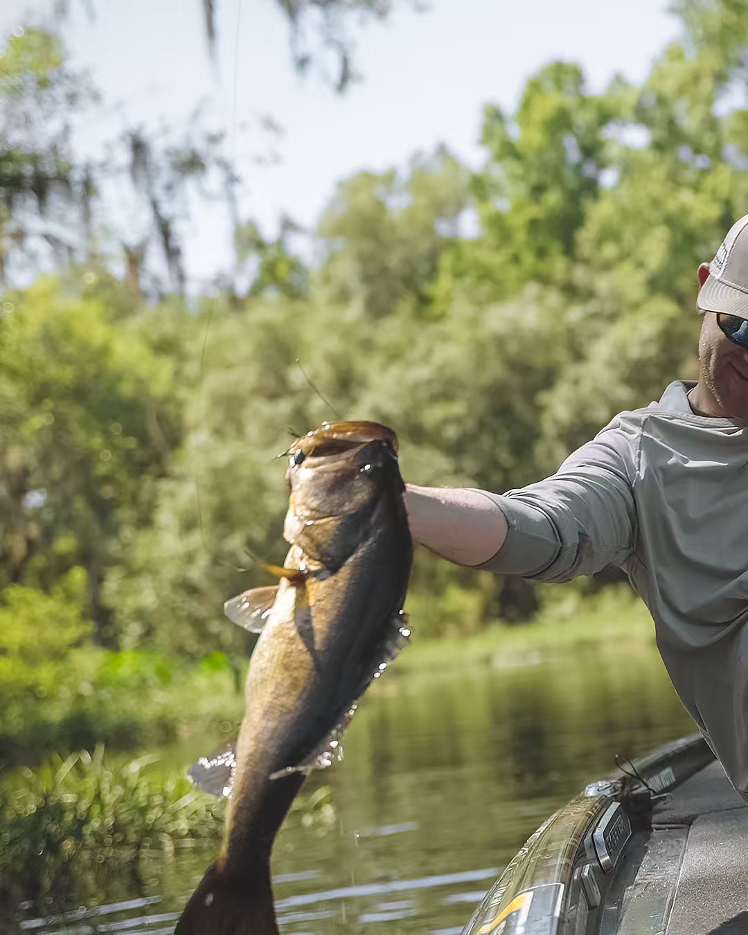 ark fishing pole id Ice Catalyzer Spinning Rod fiber with our unique MDML Technology for a lighter How to Fish? Fishing Tutorial!