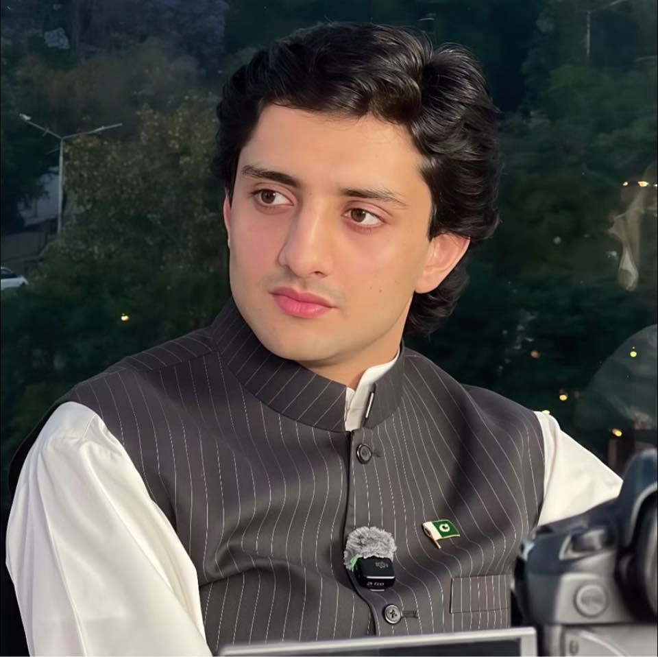 Malik Rauf Awan